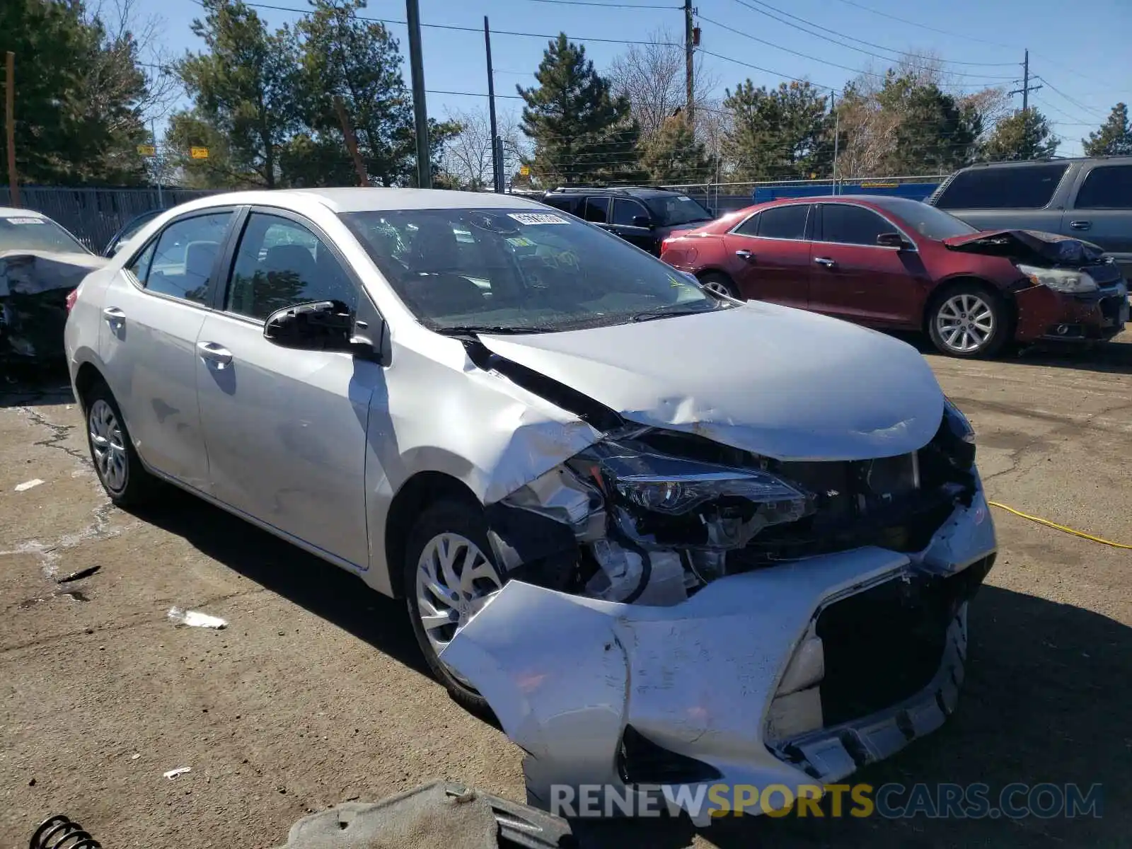 1 Photograph of a damaged car 5YFBURHEXKP936735 TOYOTA COROLLA 2019