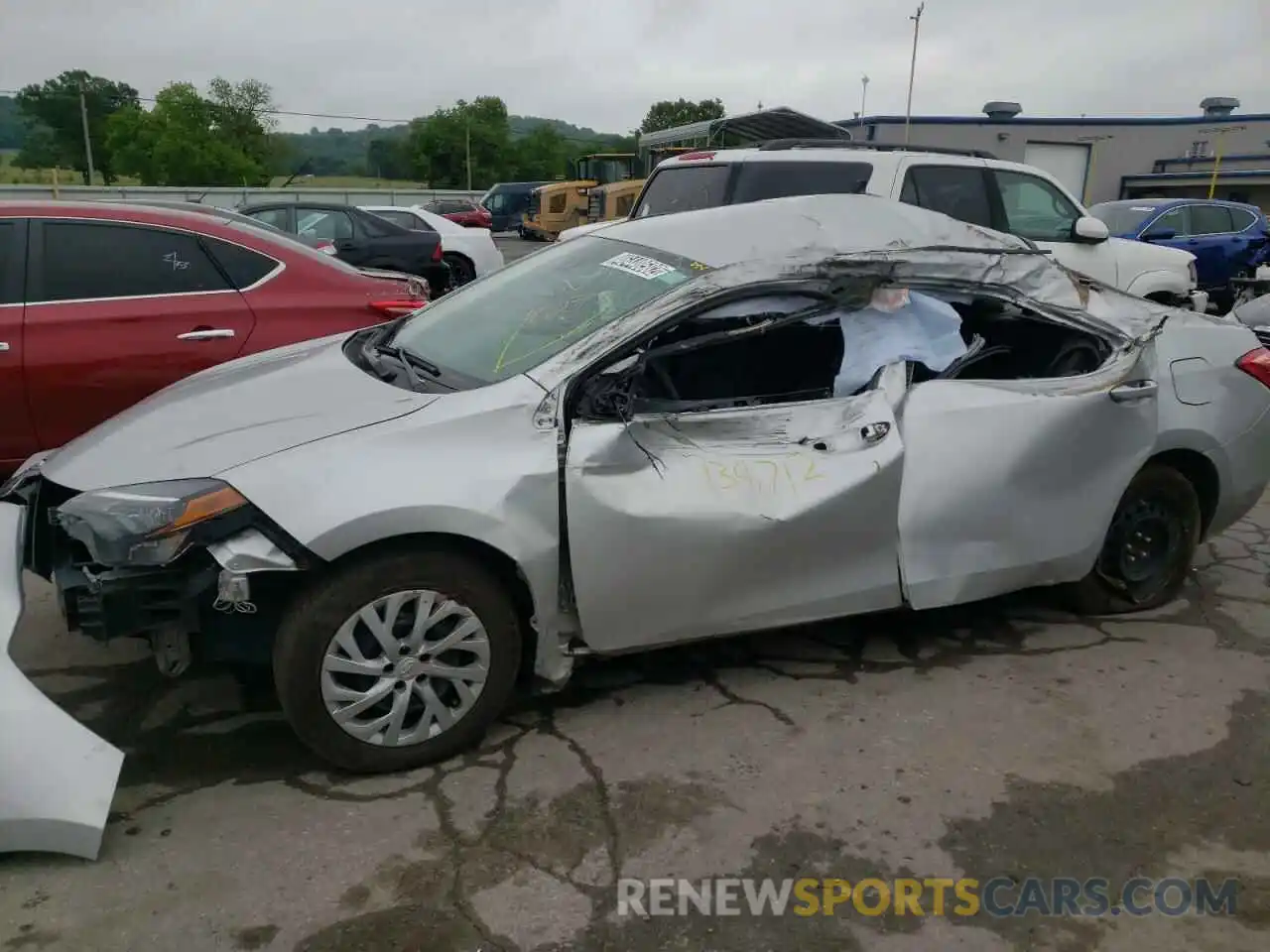 9 Photograph of a damaged car 5YFBURHEXKP936802 TOYOTA COROLLA 2019