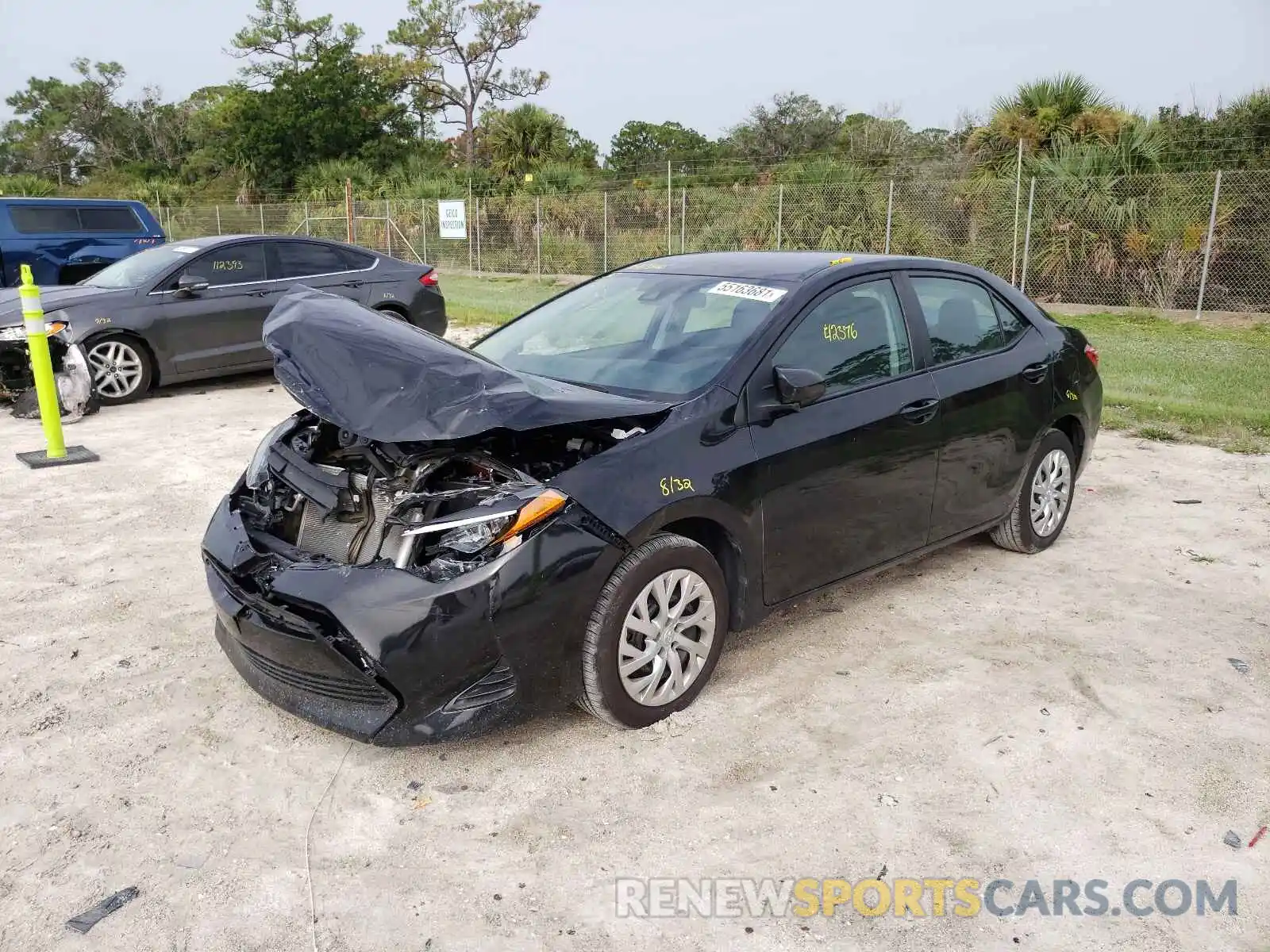 2 Photograph of a damaged car 5YFBURHEXKP937416 TOYOTA COROLLA 2019