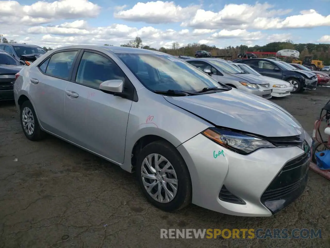 4 Photograph of a damaged car 5YFBURHEXKP938081 TOYOTA COROLLA 2019
