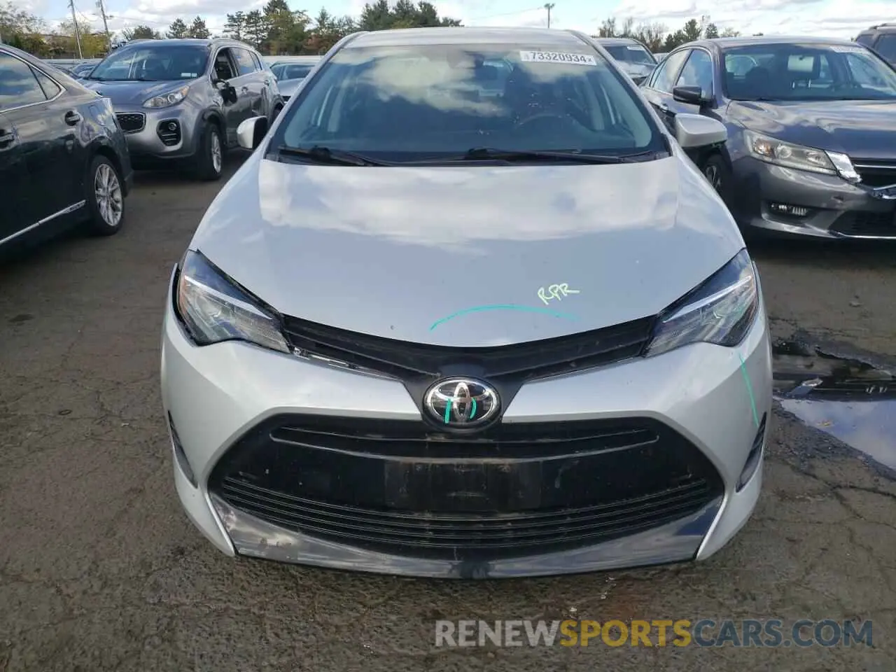 5 Photograph of a damaged car 5YFBURHEXKP938081 TOYOTA COROLLA 2019