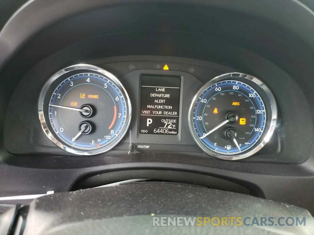 9 Photograph of a damaged car 5YFBURHEXKP938081 TOYOTA COROLLA 2019
