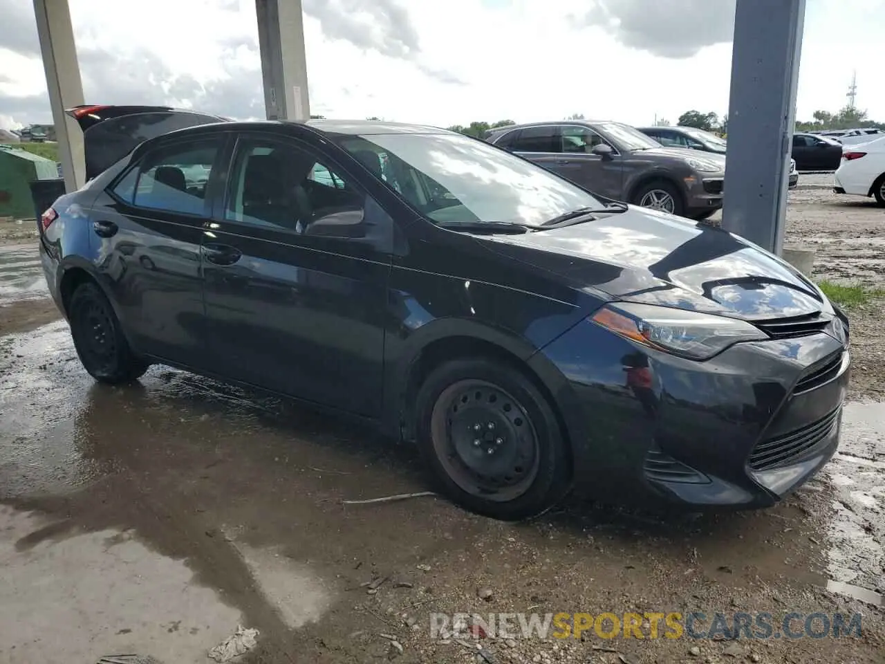 4 Photograph of a damaged car 5YFBURHEXKP939151 TOYOTA COROLLA 2019