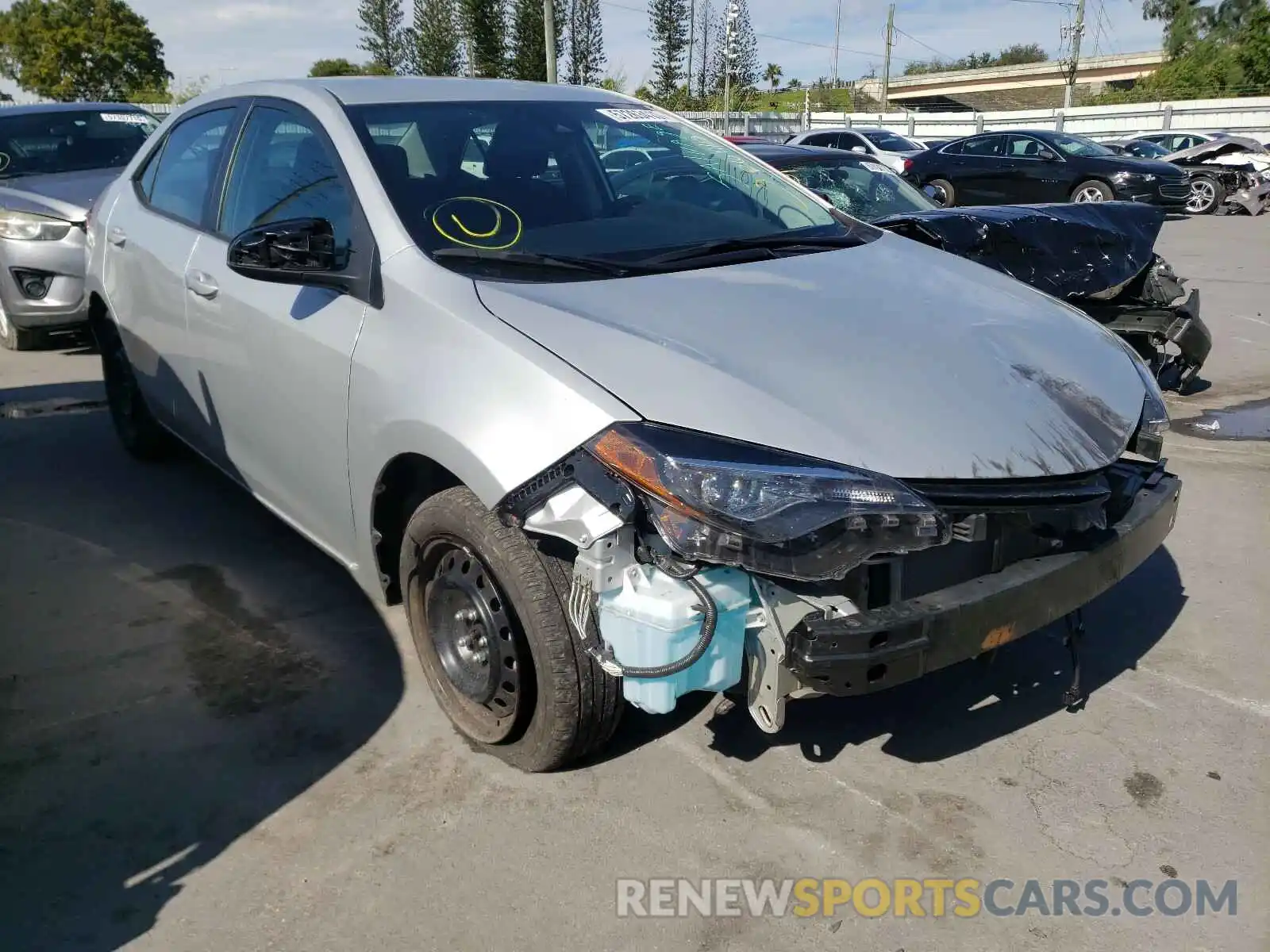 1 Photograph of a damaged car 5YFBURHEXKP939280 TOYOTA COROLLA 2019