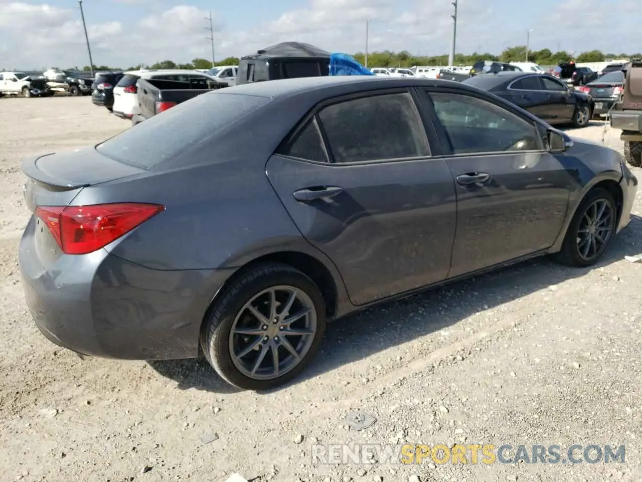 3 Photograph of a damaged car 5YFBURHEXKP939909 TOYOTA COROLLA 2019