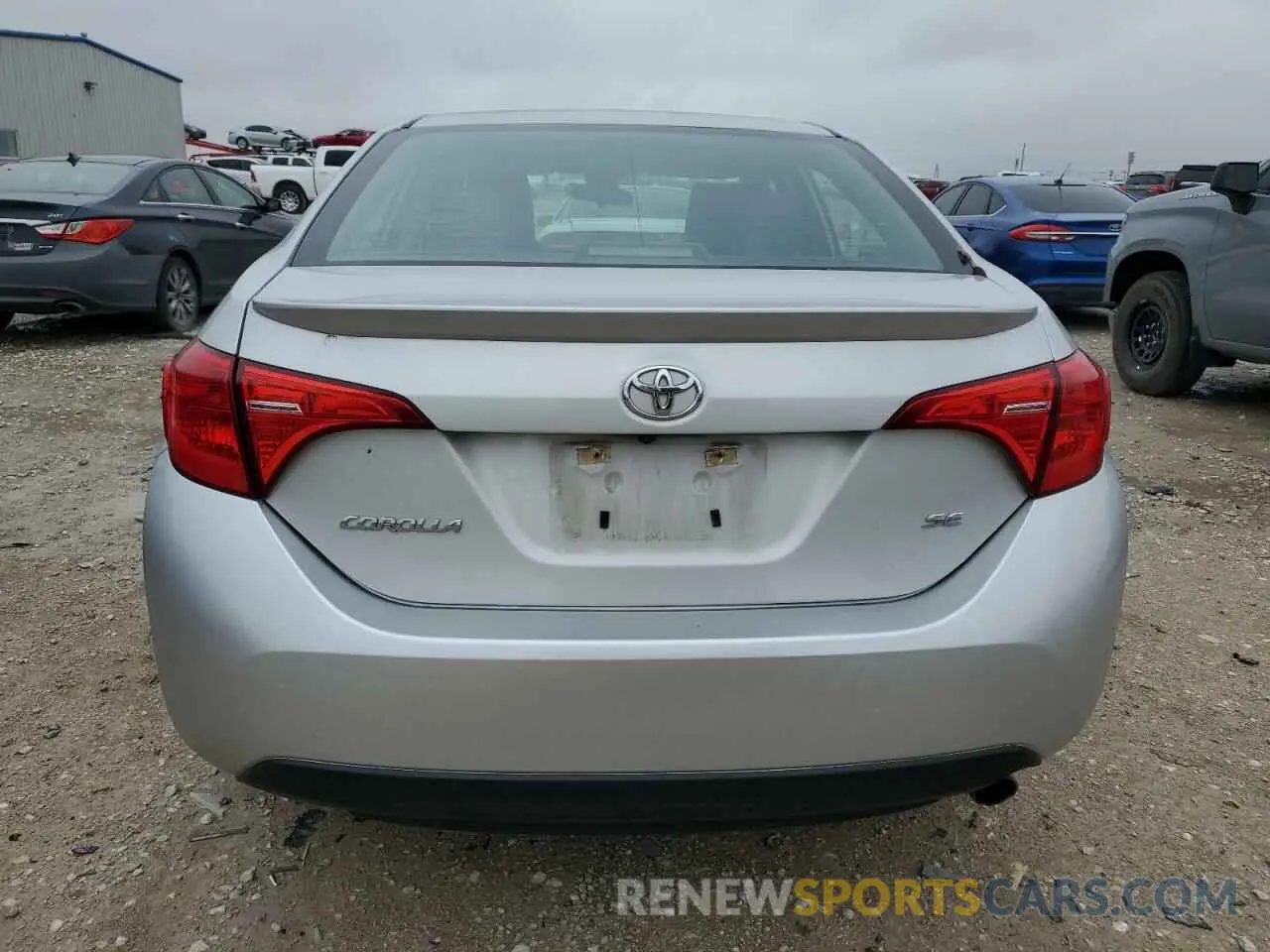 6 Photograph of a damaged car 5YFBURHEXKP940185 TOYOTA COROLLA 2019
