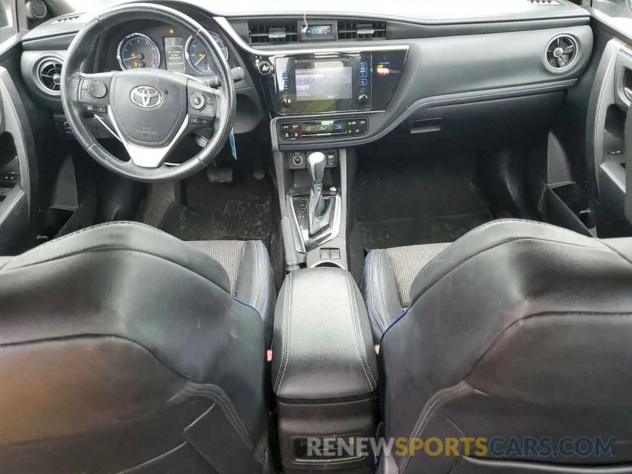 8 Photograph of a damaged car 5YFBURHEXKP940185 TOYOTA COROLLA 2019