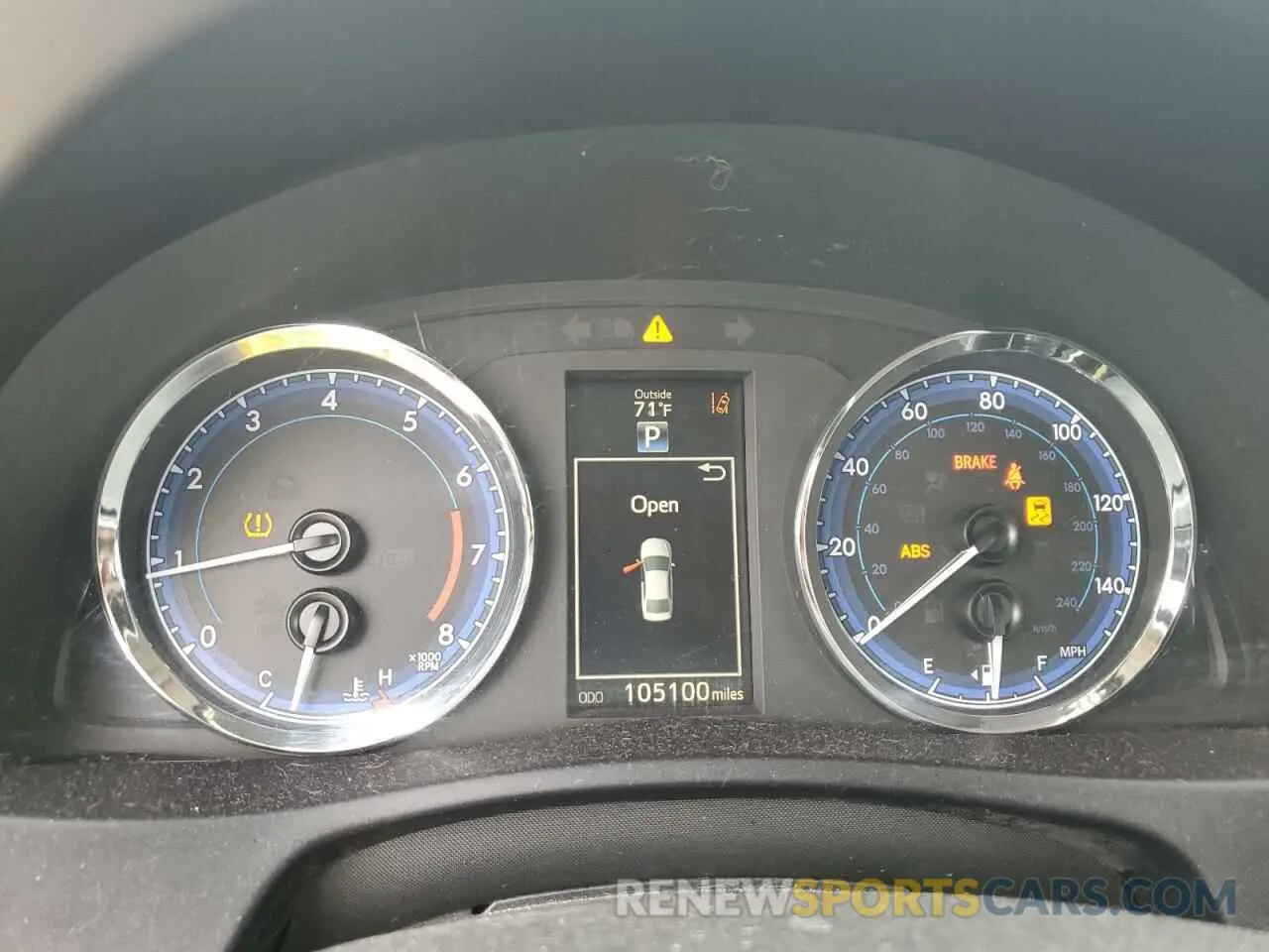 9 Photograph of a damaged car 5YFBURHEXKP940185 TOYOTA COROLLA 2019