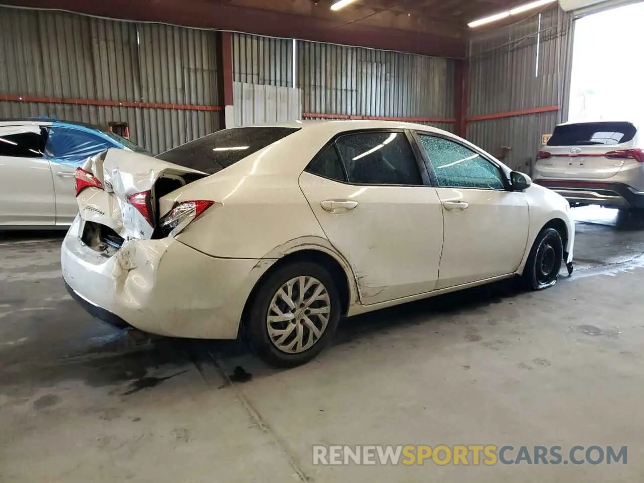 3 Photograph of a damaged car 5YFBURHEXKP940266 TOYOTA COROLLA 2019
