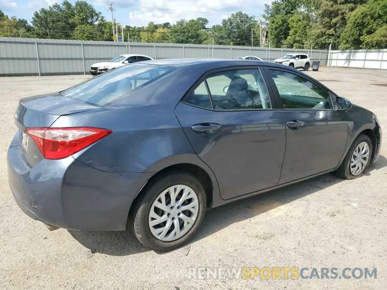 3 Photograph of a damaged car 5YFBURHEXKP942129 TOYOTA COROLLA 2019
