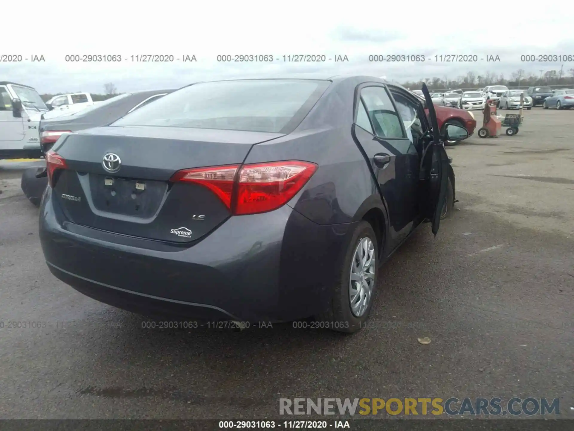 4 Photograph of a damaged car 5YFBURHEXKP943829 TOYOTA COROLLA 2019