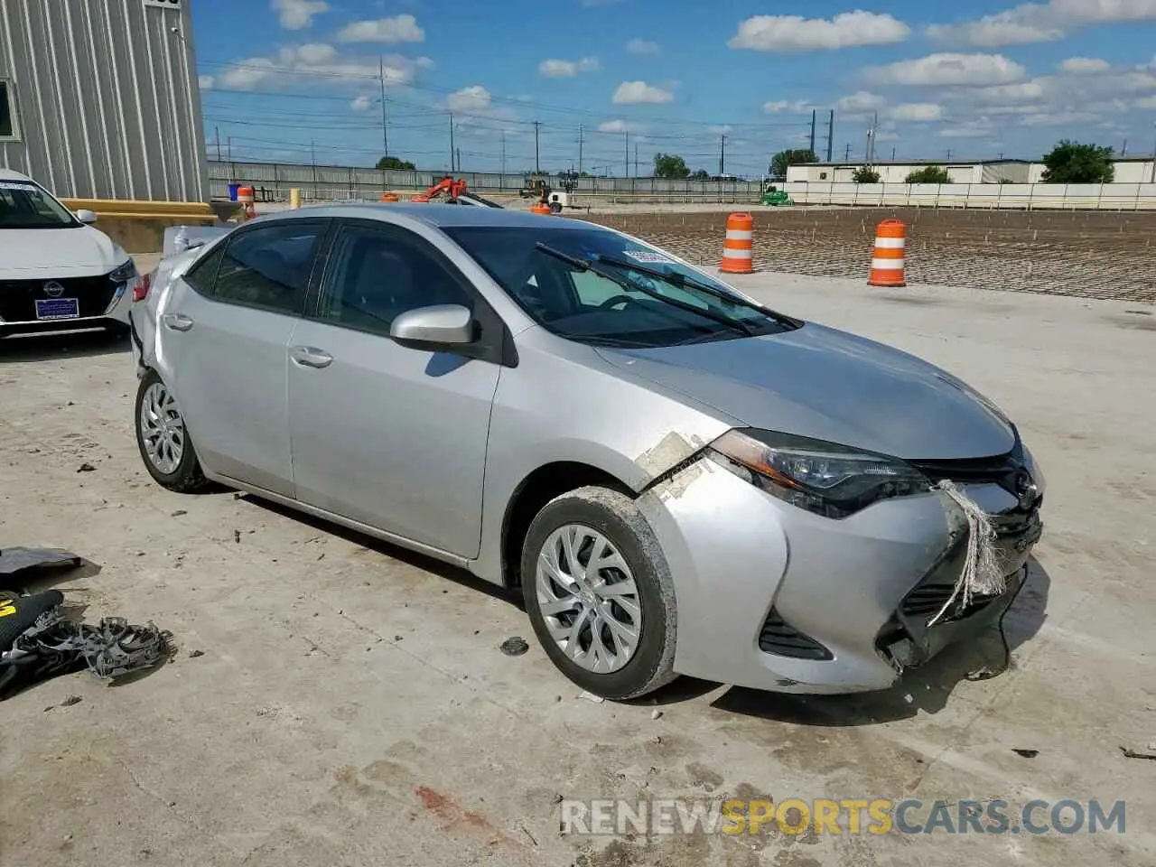 4 Photograph of a damaged car 5YFBURHEXKP944866 TOYOTA COROLLA 2019