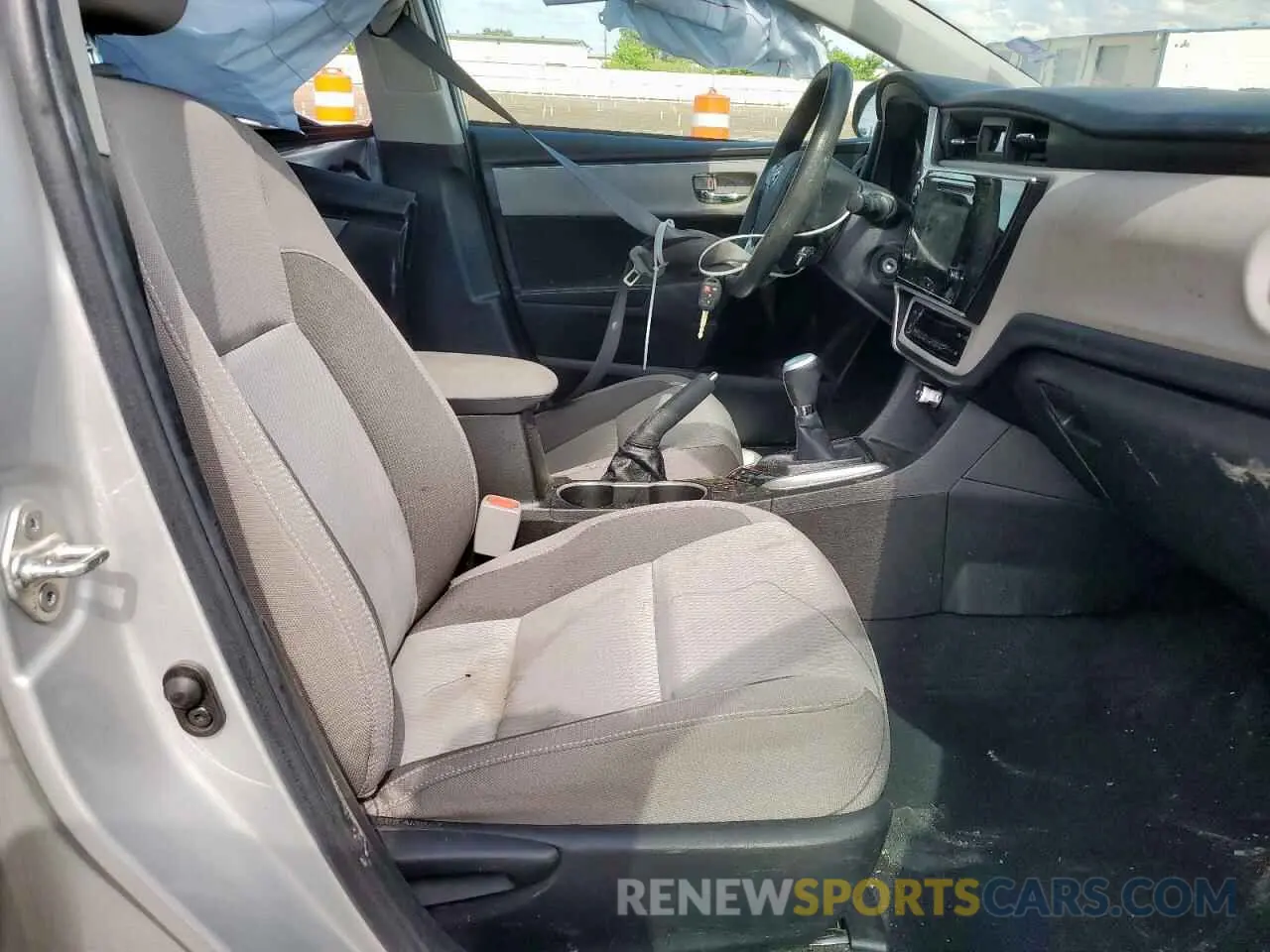 7 Photograph of a damaged car 5YFBURHEXKP944866 TOYOTA COROLLA 2019