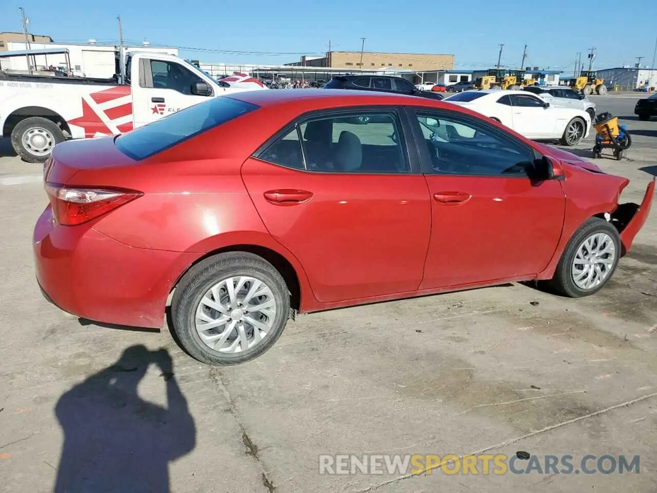 3 Photograph of a damaged car 5YFBURHEXKP944933 TOYOTA COROLLA 2019