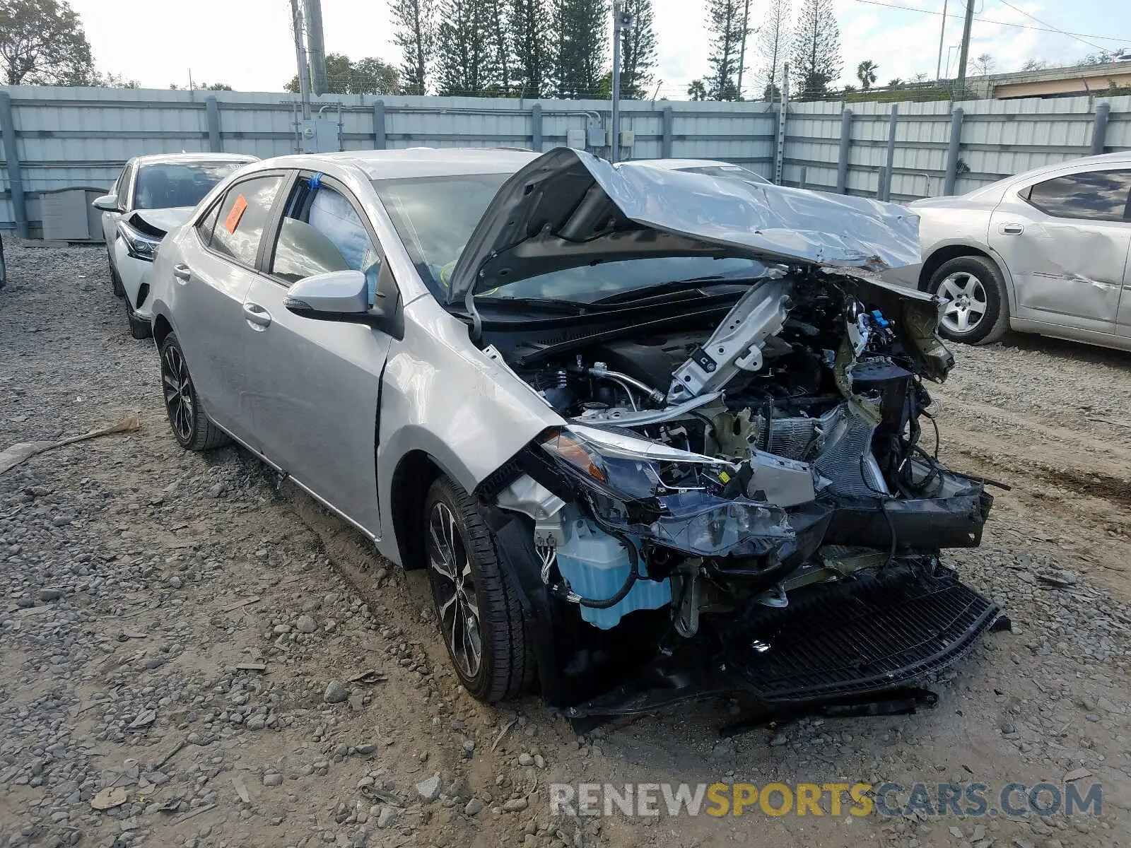 1 Photograph of a damaged car 5YFBURHEXKP946309 TOYOTA COROLLA 2019