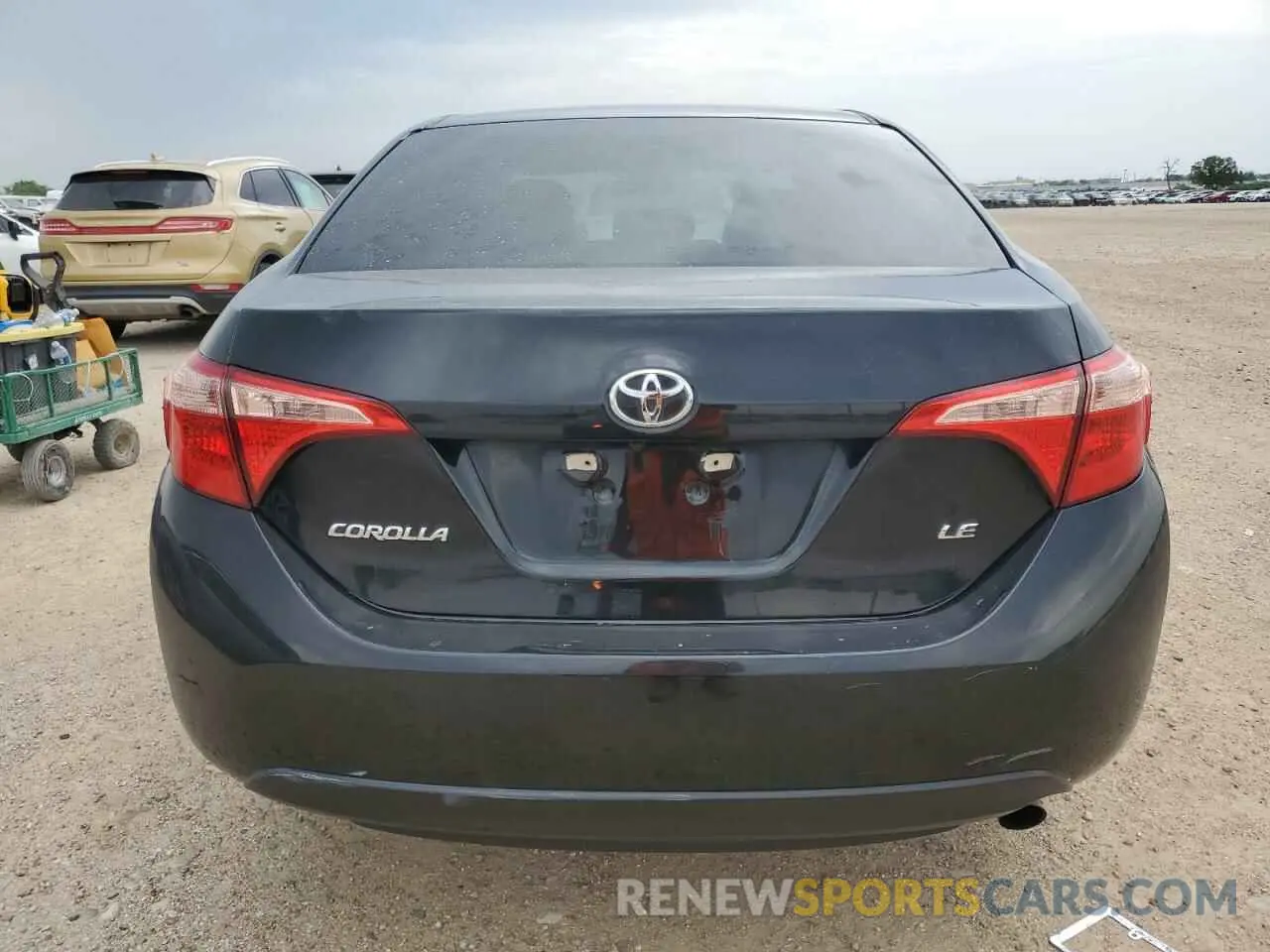 6 Photograph of a damaged car 5YFBURHEXKP947119 TOYOTA COROLLA 2019