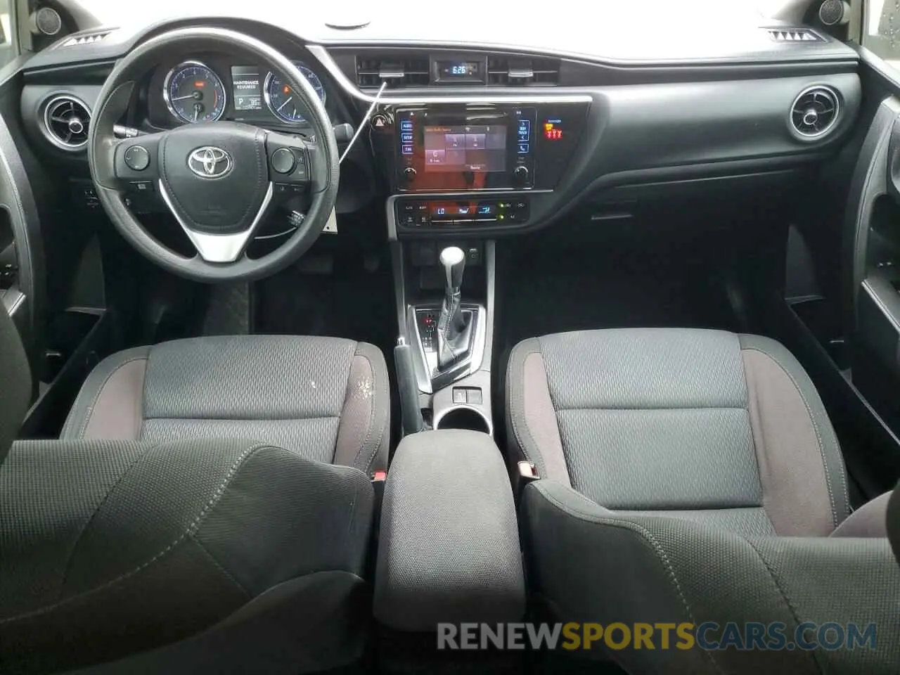 8 Photograph of a damaged car 5YFBURHEXKP947119 TOYOTA COROLLA 2019