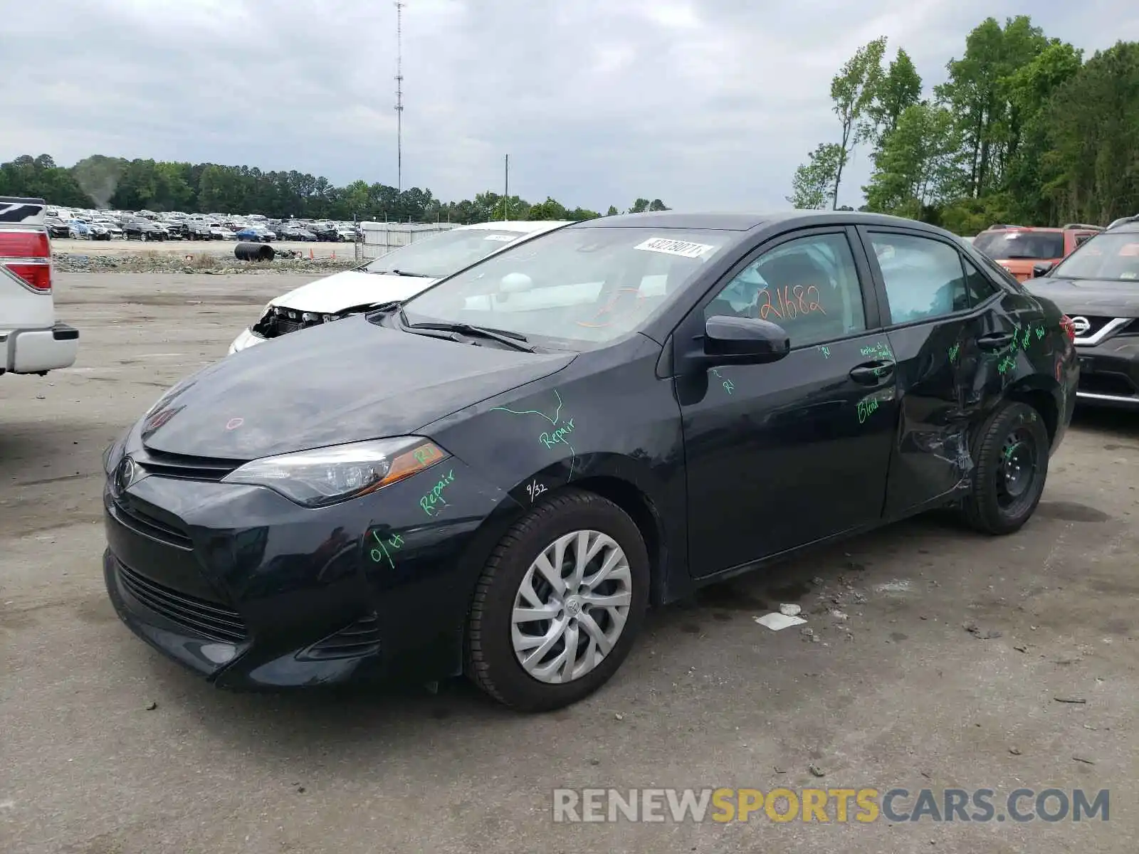 2 Photograph of a damaged car 5YFBURHEXKP948125 TOYOTA COROLLA 2019