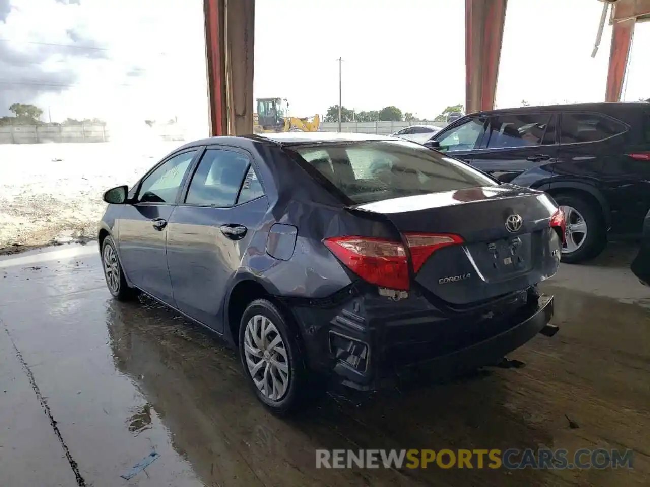 3 Photograph of a damaged car 5YFBURHEXKP948481 TOYOTA COROLLA 2019