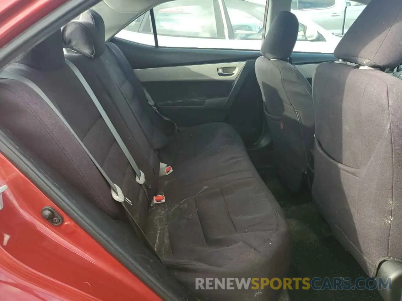 10 Photograph of a damaged car 5YFBURHEXKP948528 TOYOTA COROLLA 2019