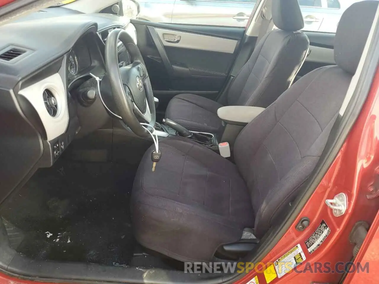 7 Photograph of a damaged car 5YFBURHEXKP948528 TOYOTA COROLLA 2019