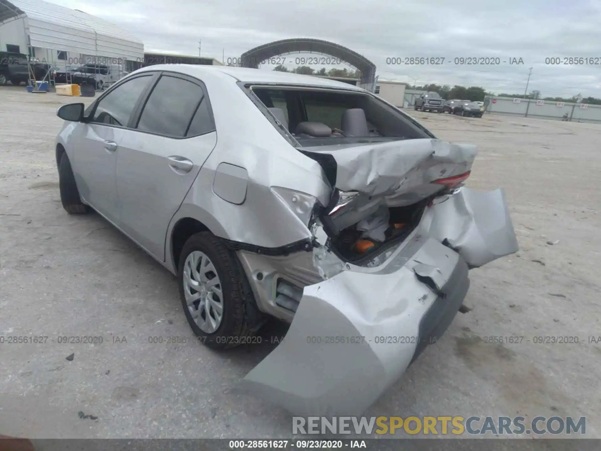 3 Photograph of a damaged car 5YFBURHEXKP948805 TOYOTA COROLLA 2019