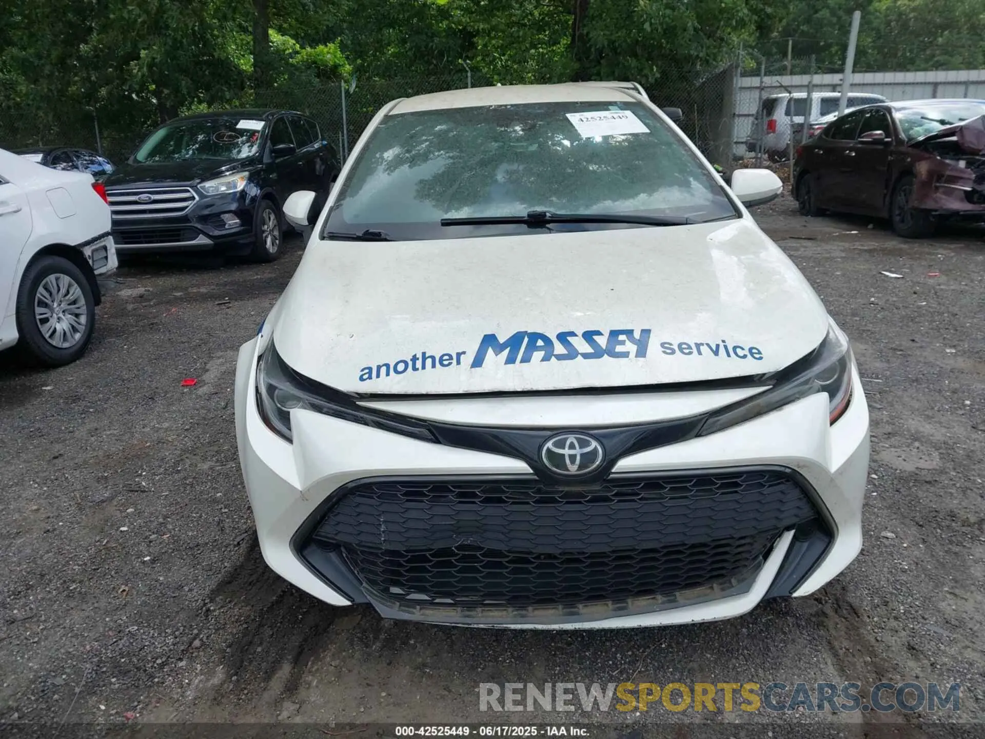 11 Photograph of a damaged car JTNK4RBE0K3003102 TOYOTA COROLLA 2019