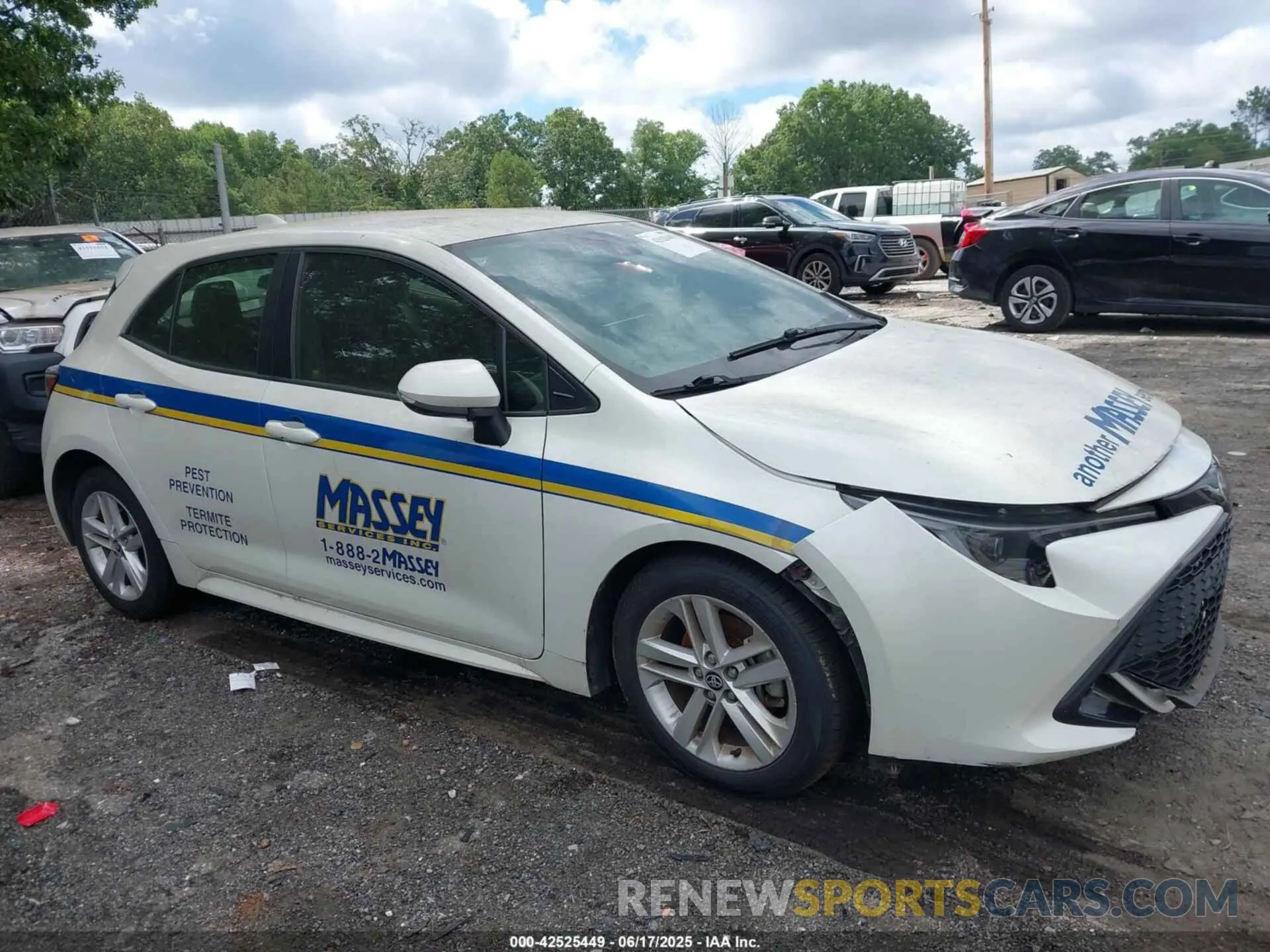 12 Photograph of a damaged car JTNK4RBE0K3003102 TOYOTA COROLLA 2019