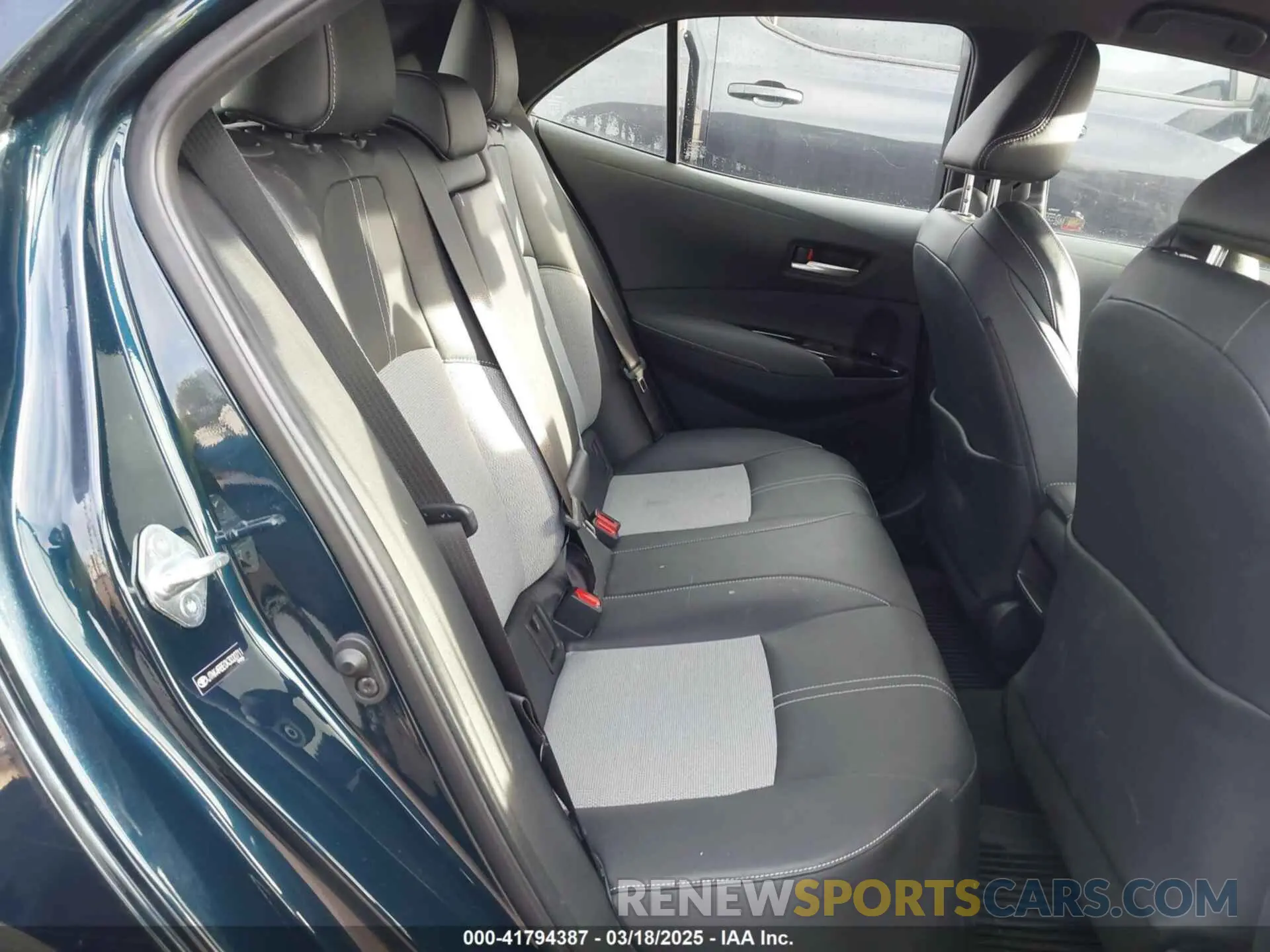 8 Photograph of a damaged car JTNK4RBE0K3020711 TOYOTA COROLLA 2019