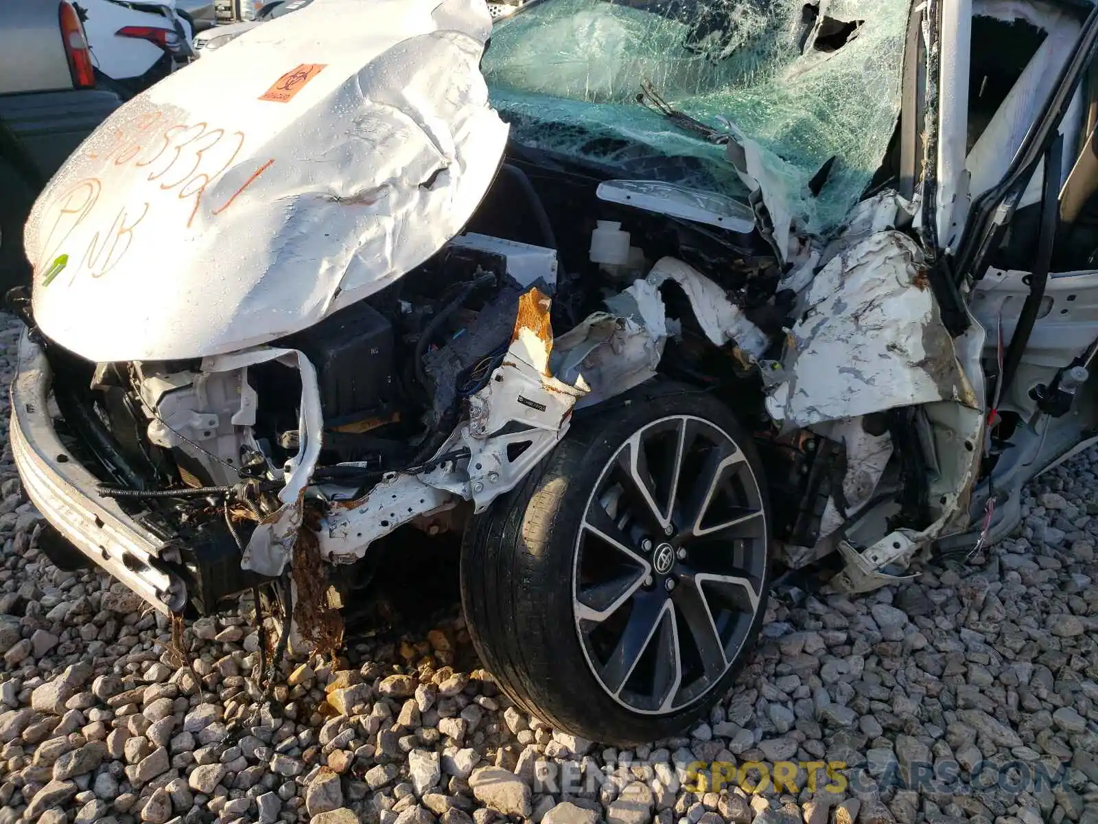 9 Photograph of a damaged car JTNK4RBE0K3040196 TOYOTA COROLLA 2019