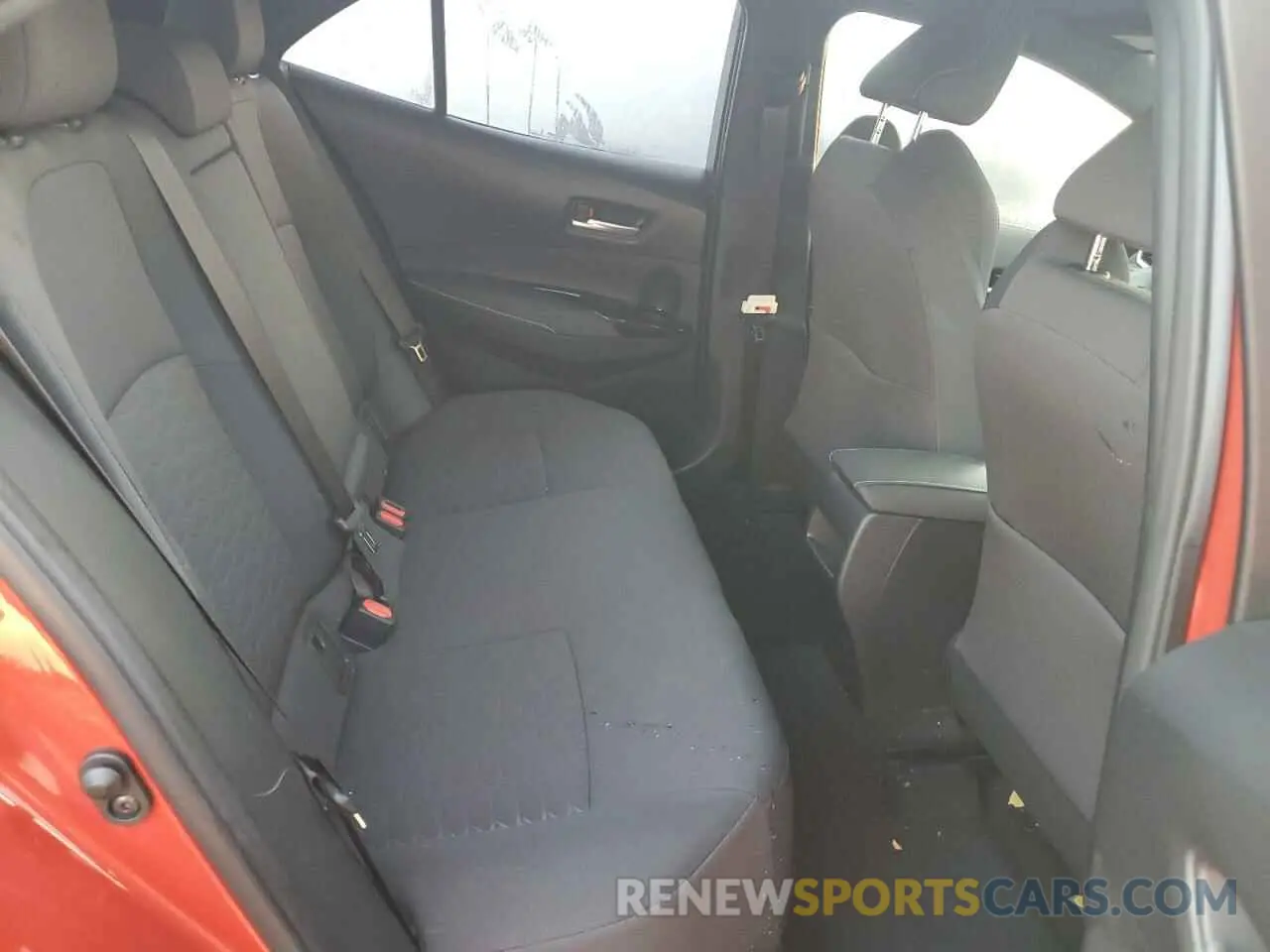 10 Photograph of a damaged car JTNK4RBE0K3049349 TOYOTA COROLLA 2019