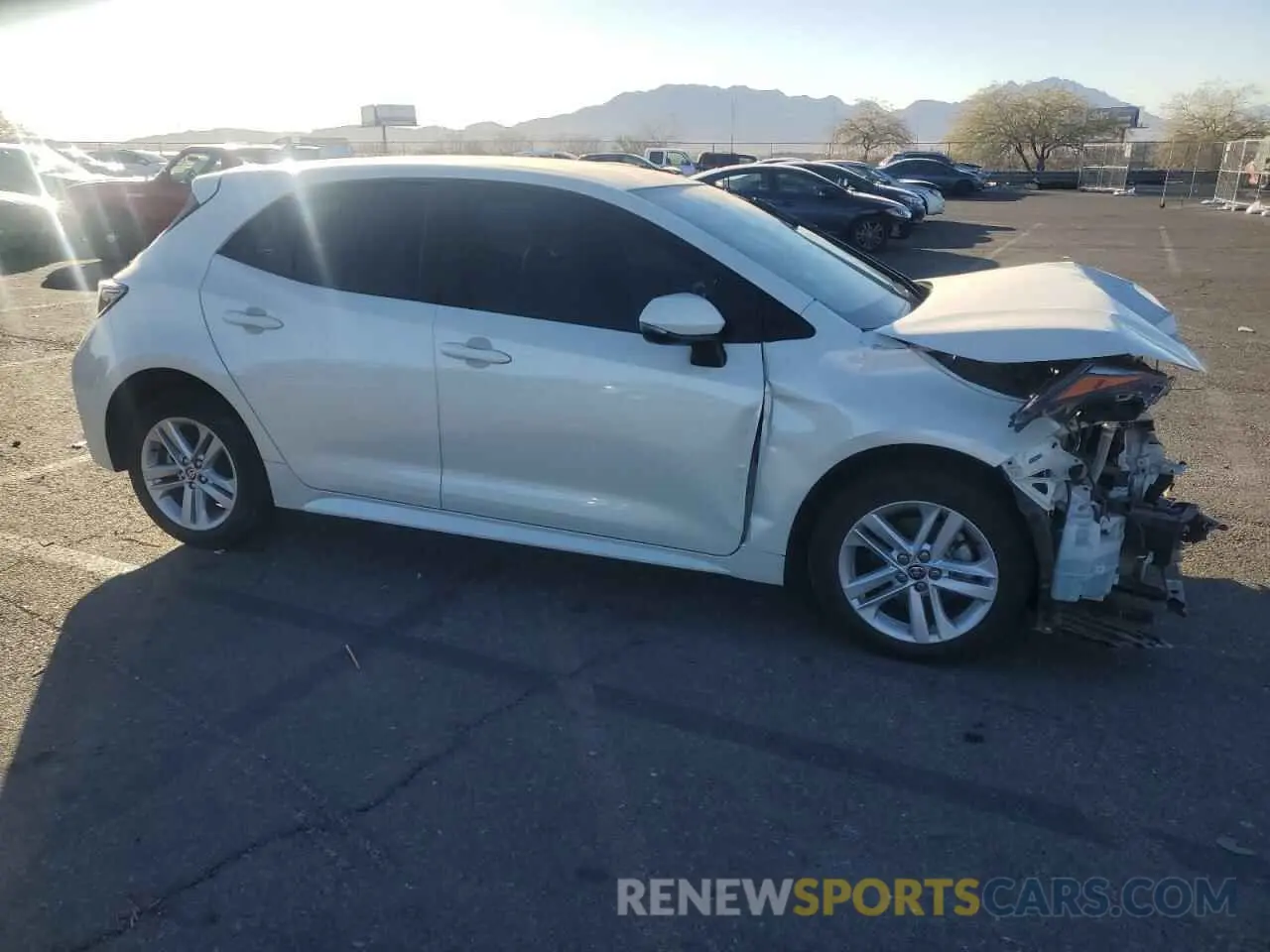 4 Photograph of a damaged car JTNK4RBE0K3060819 TOYOTA COROLLA 2019
