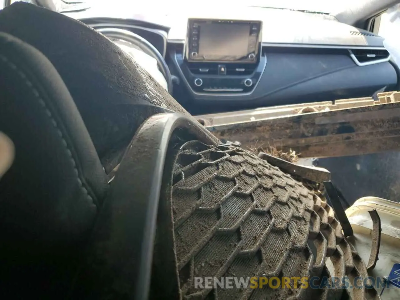 8 Photograph of a damaged car JTNK4RBE0K3067060 TOYOTA COROLLA 2019