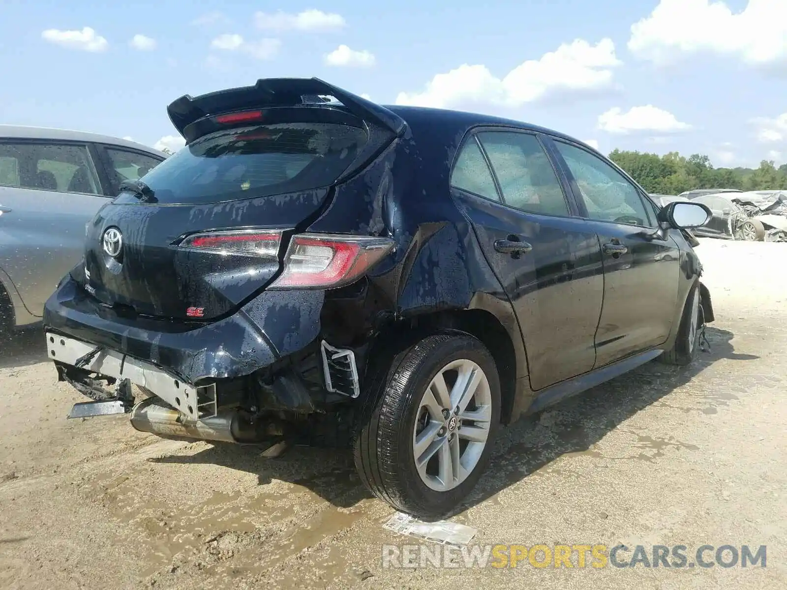 4 Photograph of a damaged car JTNK4RBE1K3002038 TOYOTA COROLLA 2019