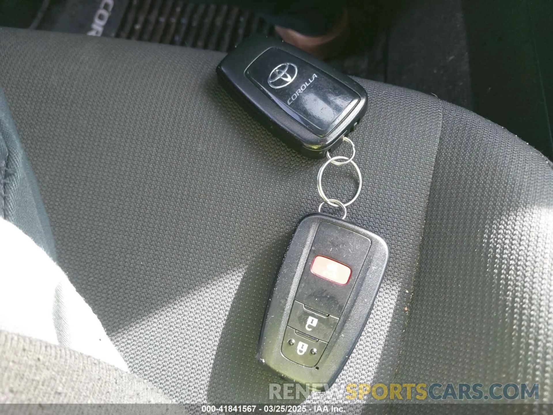 11 Photograph of a damaged car JTNK4RBE1K3009698 TOYOTA COROLLA 2019