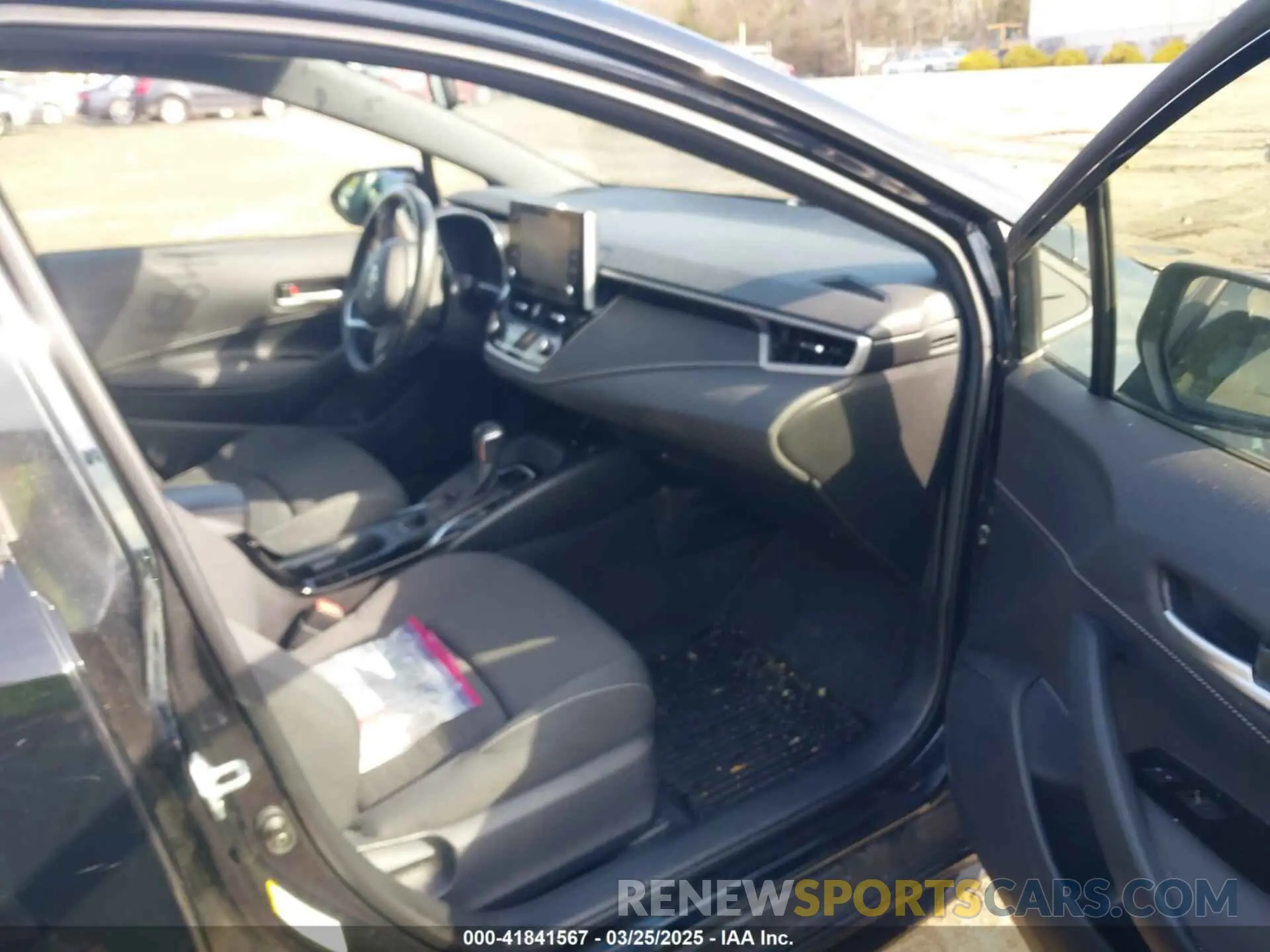 5 Photograph of a damaged car JTNK4RBE1K3009698 TOYOTA COROLLA 2019