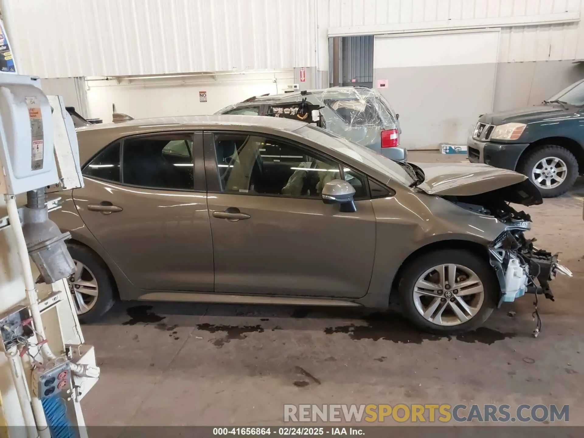 13 Photograph of a damaged car JTNK4RBE1K3011063 TOYOTA COROLLA 2019