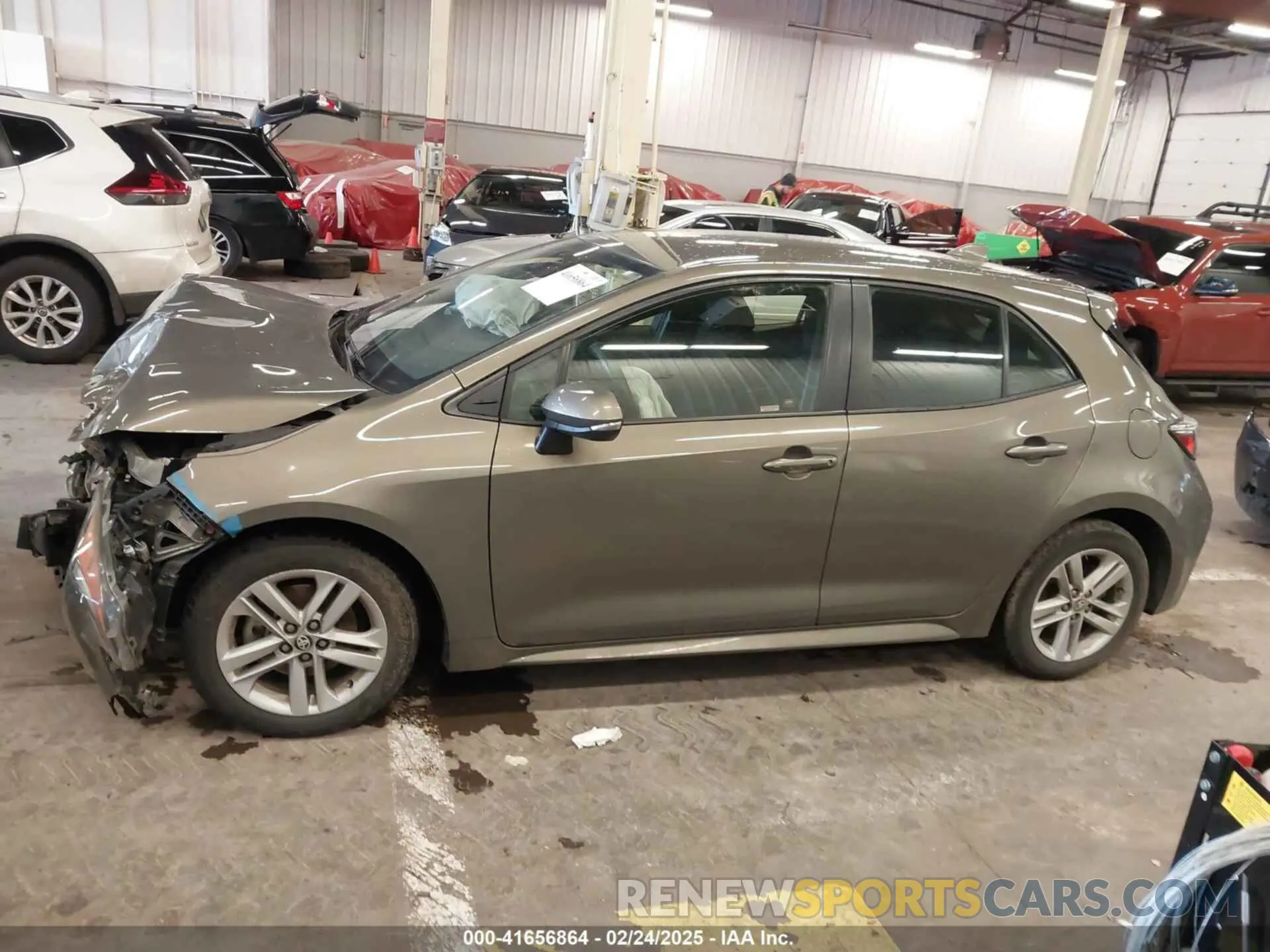 14 Photograph of a damaged car JTNK4RBE1K3011063 TOYOTA COROLLA 2019
