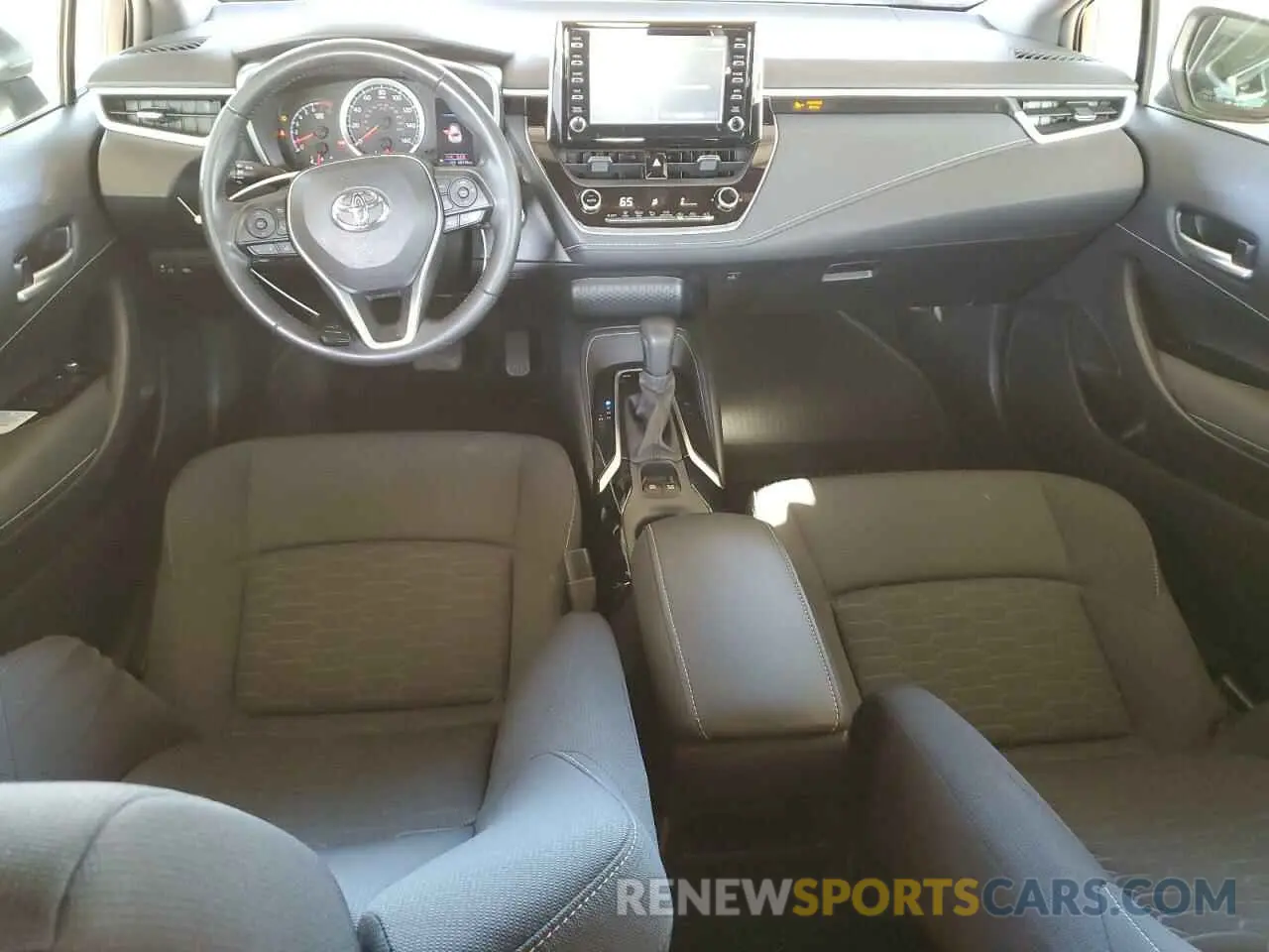 8 Photograph of a damaged car JTNK4RBE1K3018899 TOYOTA COROLLA 2019