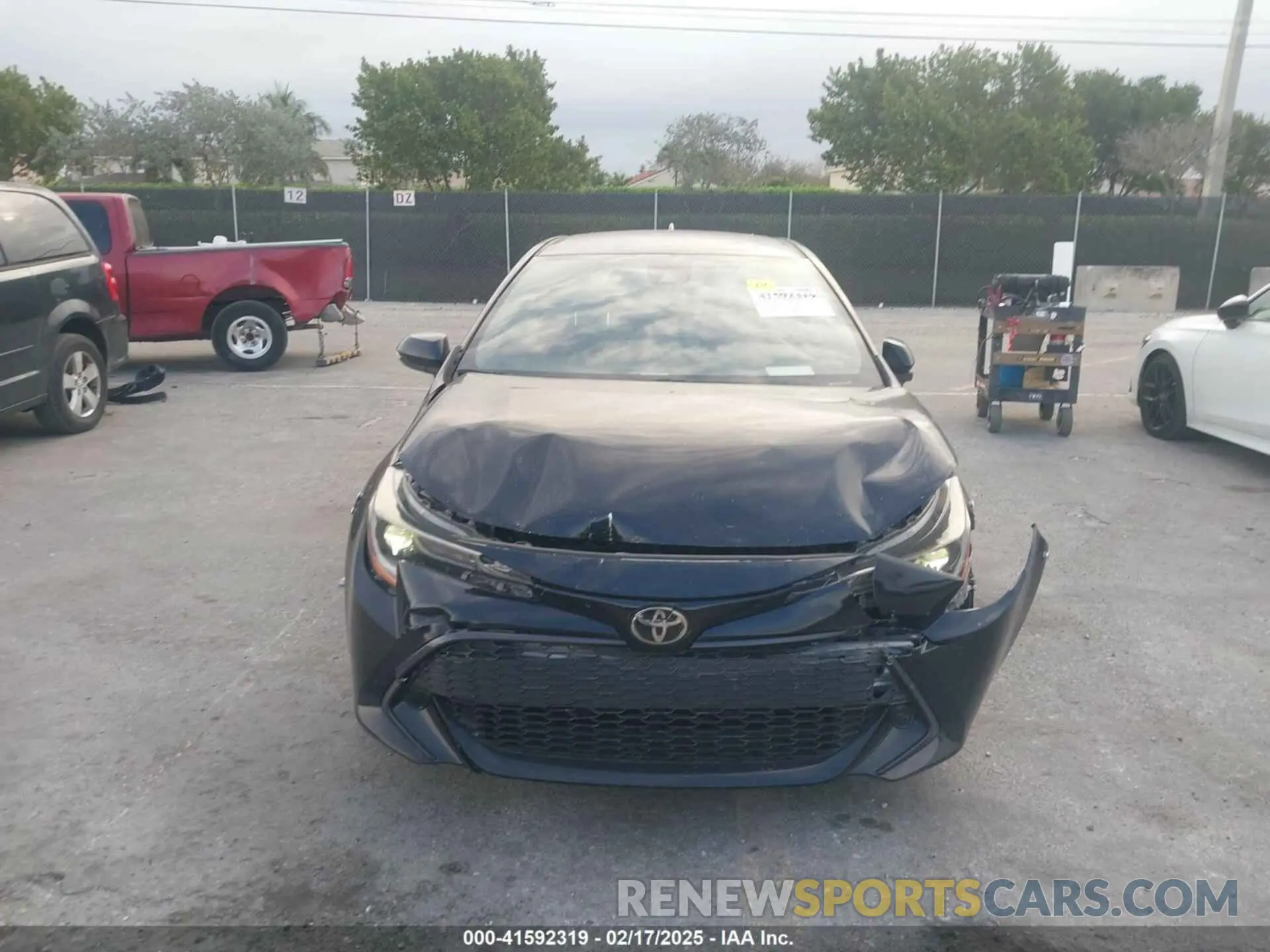 13 Photograph of a damaged car JTNK4RBE1K3027554 TOYOTA COROLLA 2019