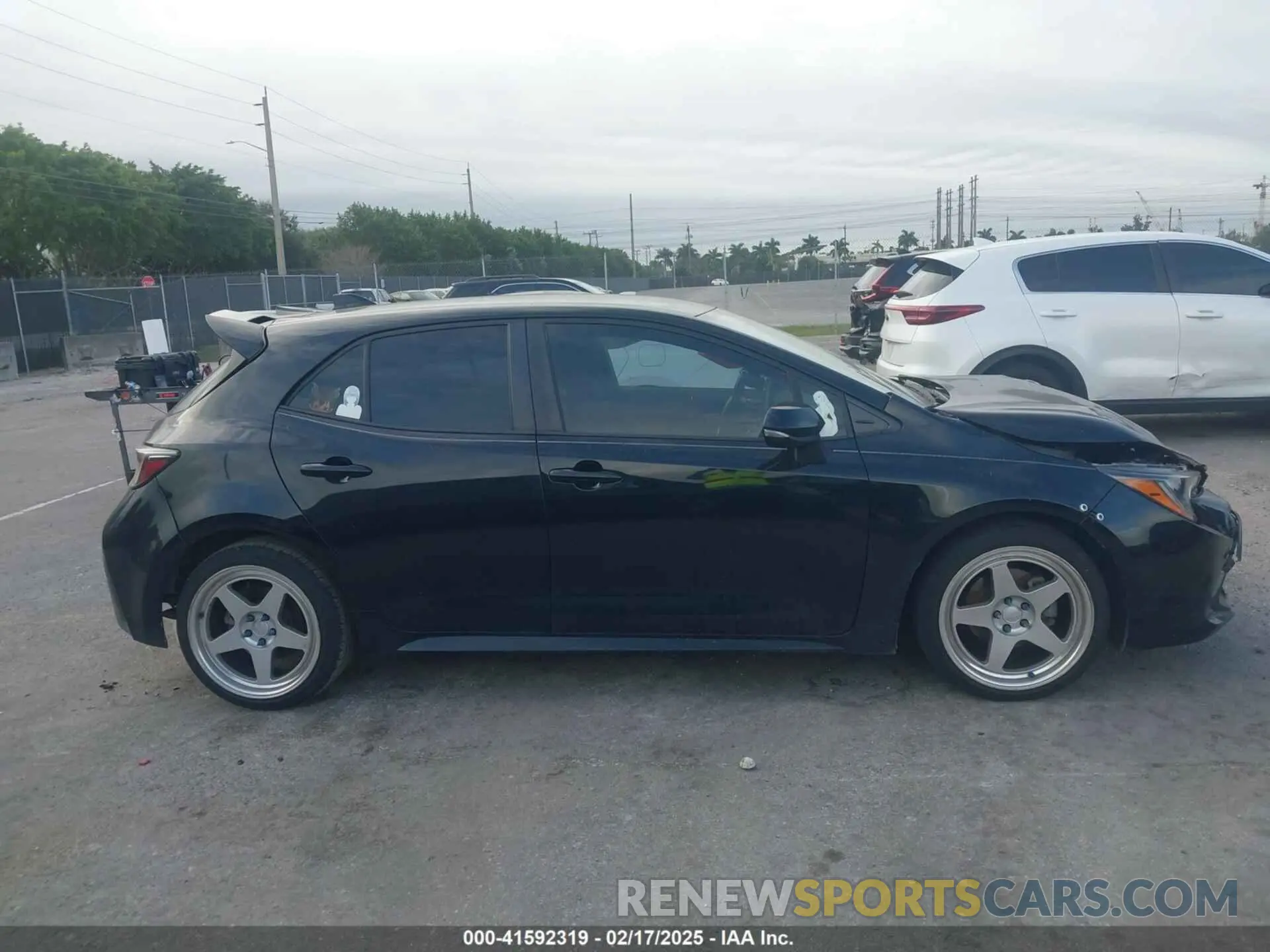 14 Photograph of a damaged car JTNK4RBE1K3027554 TOYOTA COROLLA 2019