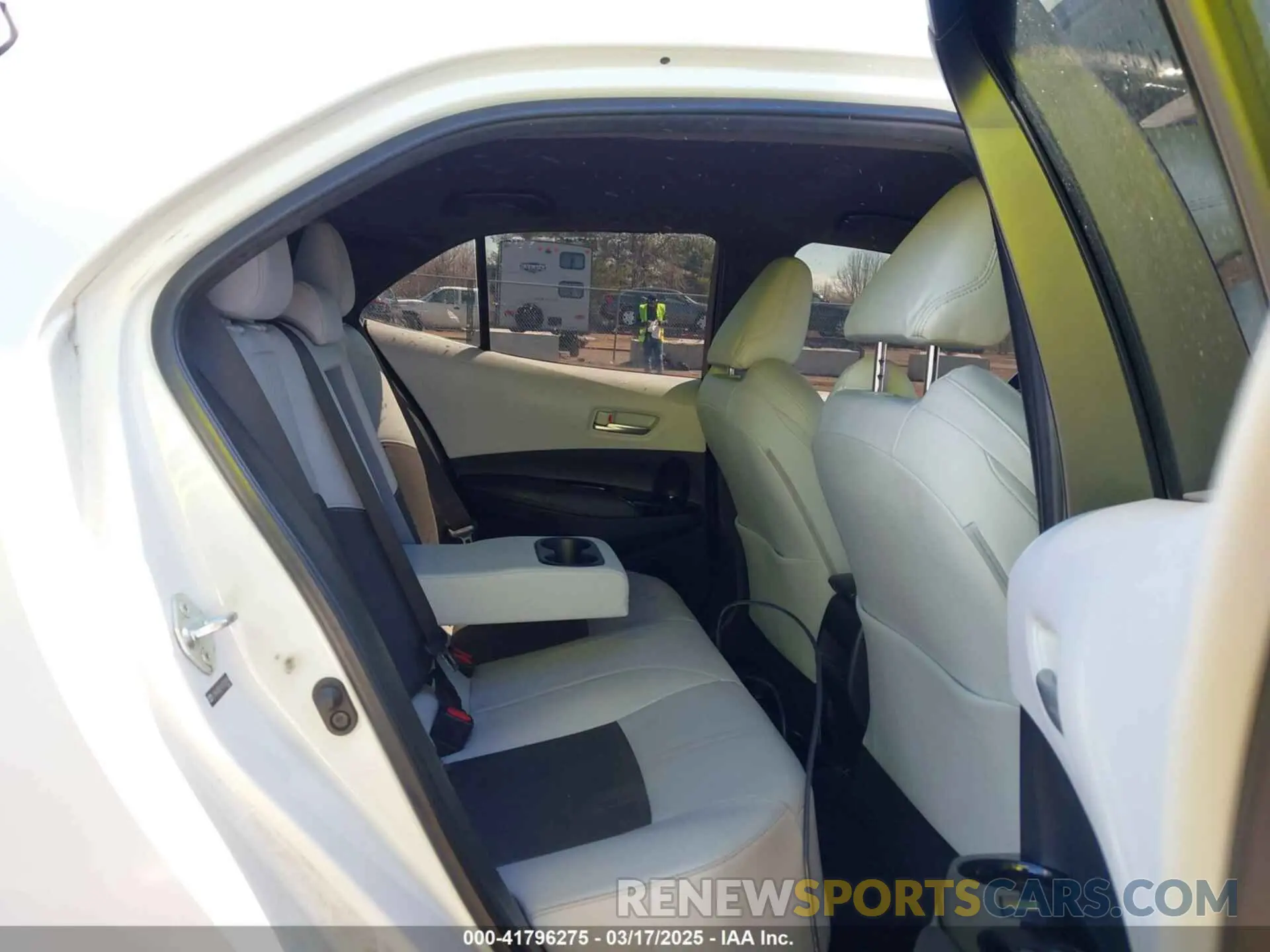 8 Photograph of a damaged car JTNK4RBE1K3030695 TOYOTA COROLLA 2019