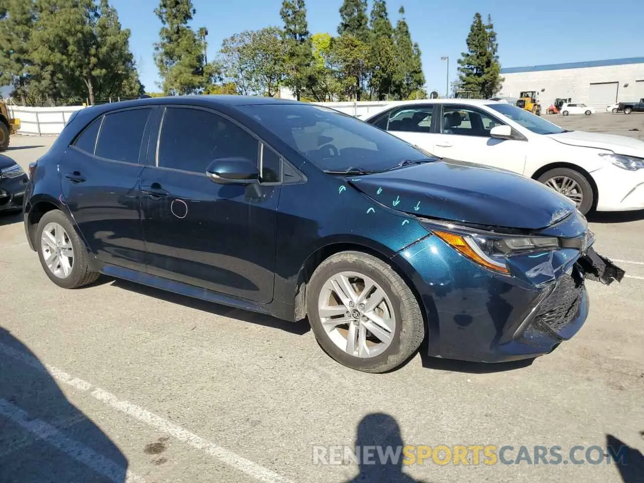 4 Photograph of a damaged car JTNK4RBE1K3057394 TOYOTA COROLLA 2019