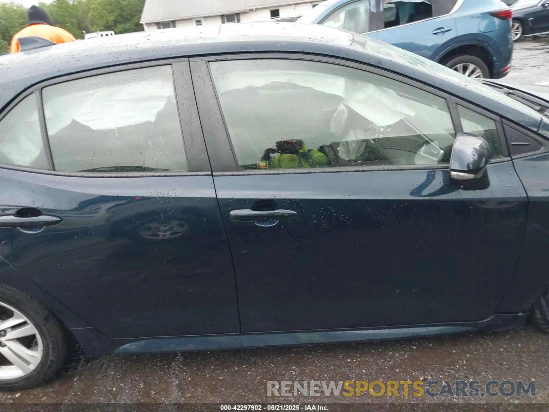 13 Photograph of a damaged car JTNK4RBE2K3049966 TOYOTA COROLLA 2019