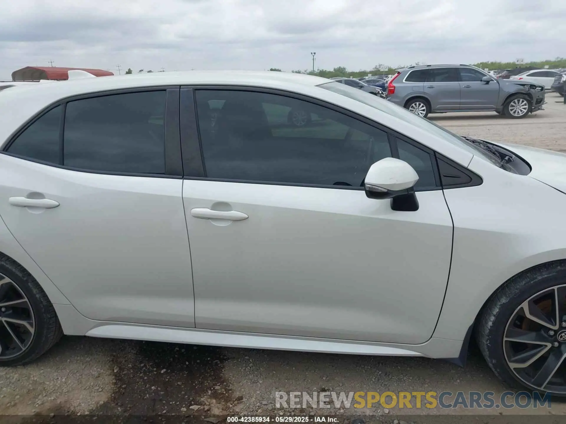 13 Photograph of a damaged car JTNK4RBE2K3067626 TOYOTA COROLLA 2019