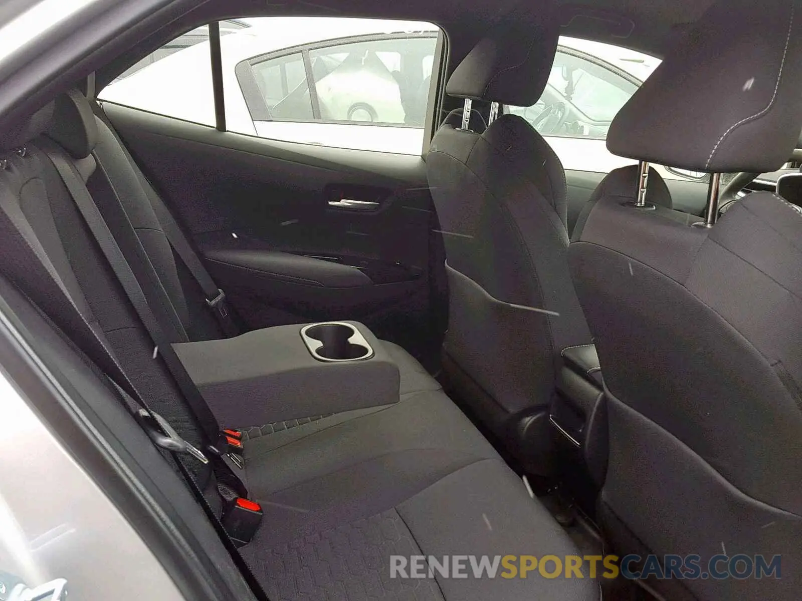 6 Photograph of a damaged car JTNK4RBE3K3011873 TOYOTA COROLLA 2019