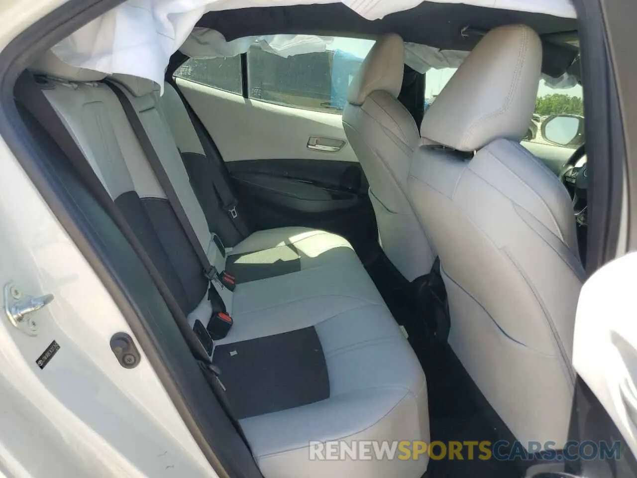 12 Photograph of a damaged car JTNK4RBE3K3017642 TOYOTA COROLLA 2019