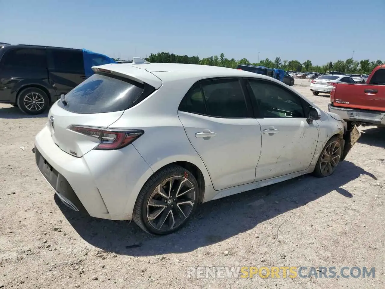 3 Photograph of a damaged car JTNK4RBE3K3017642 TOYOTA COROLLA 2019
