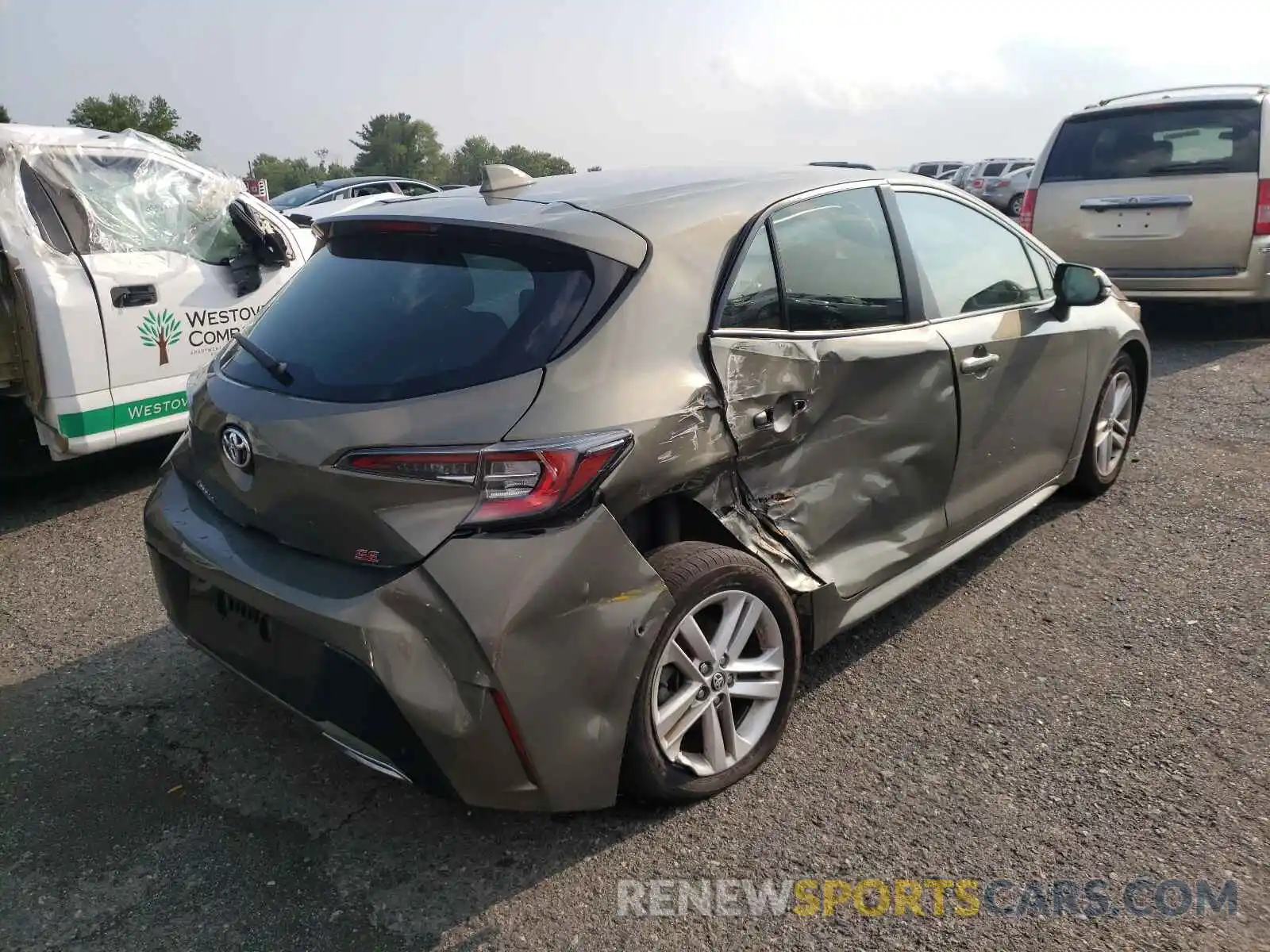 4 Photograph of a damaged car JTNK4RBE3K3022310 TOYOTA COROLLA 2019