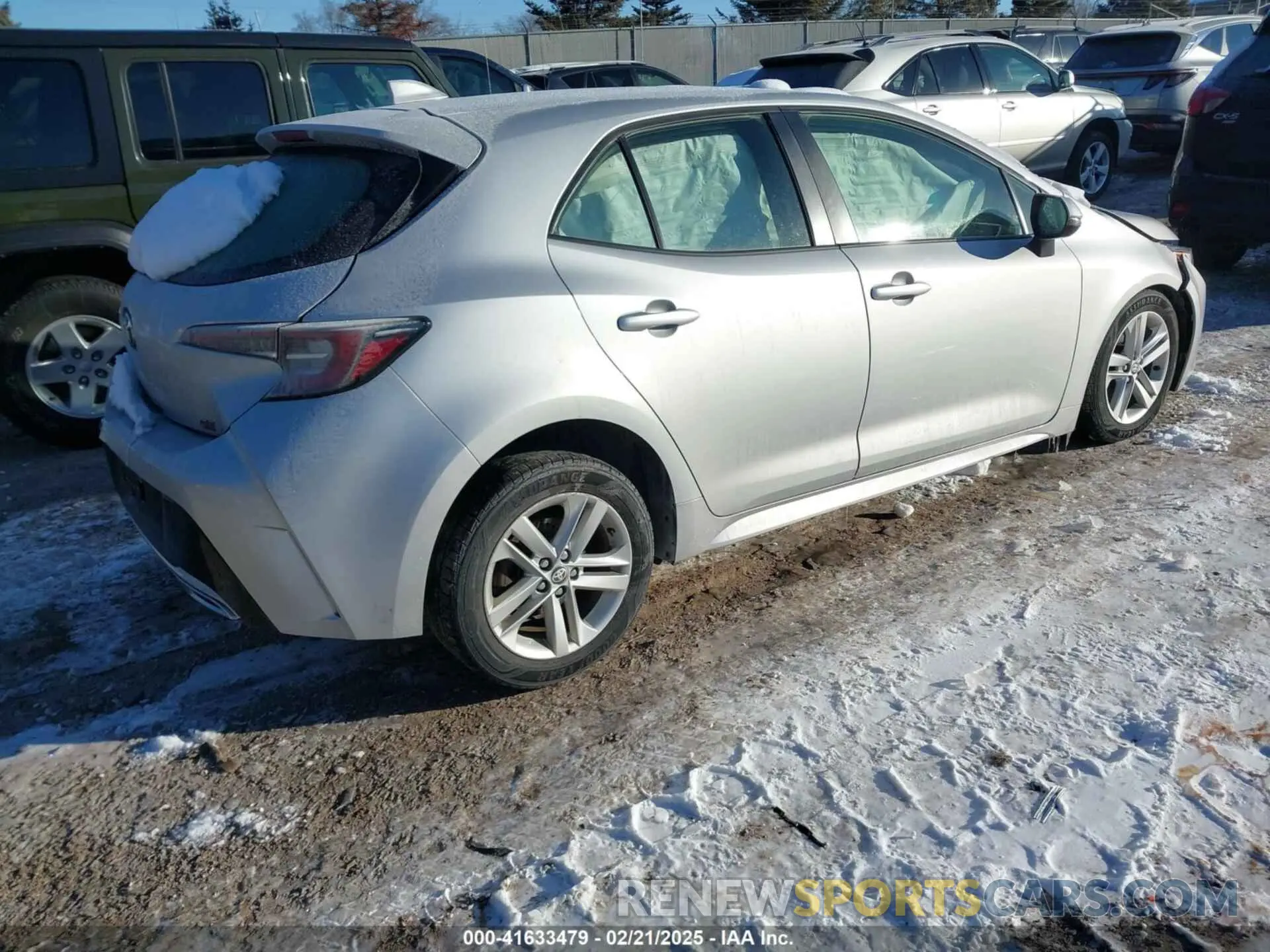 4 Photograph of a damaged car JTNK4RBE3K3029225 TOYOTA COROLLA 2019